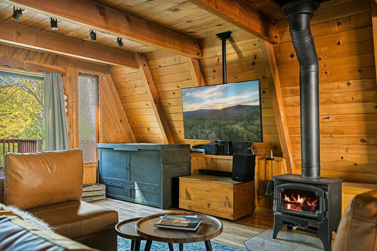 Pines & Peaks: Trending A-Frame, SPA, Games & AC 2