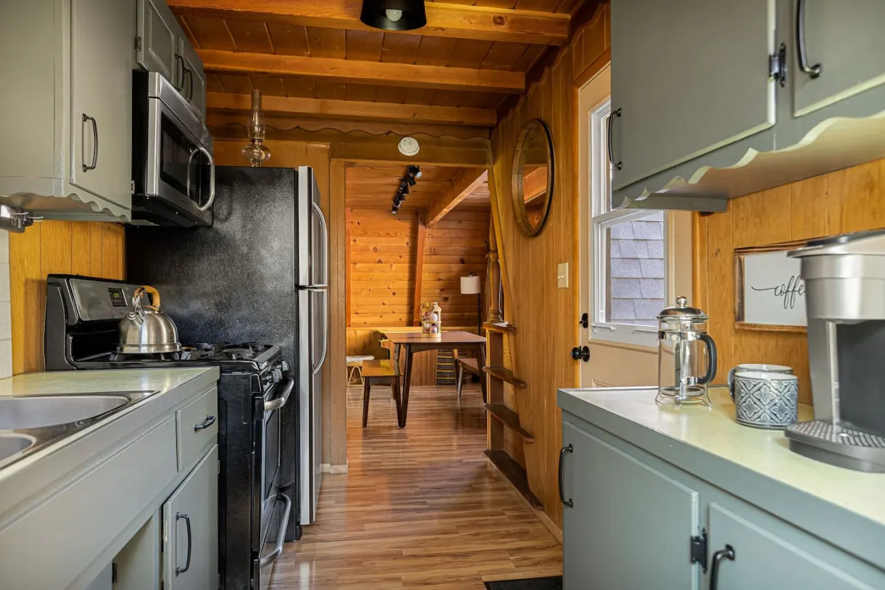 Pines & Peaks: Trending A-Frame, SPA, Games & AC 6