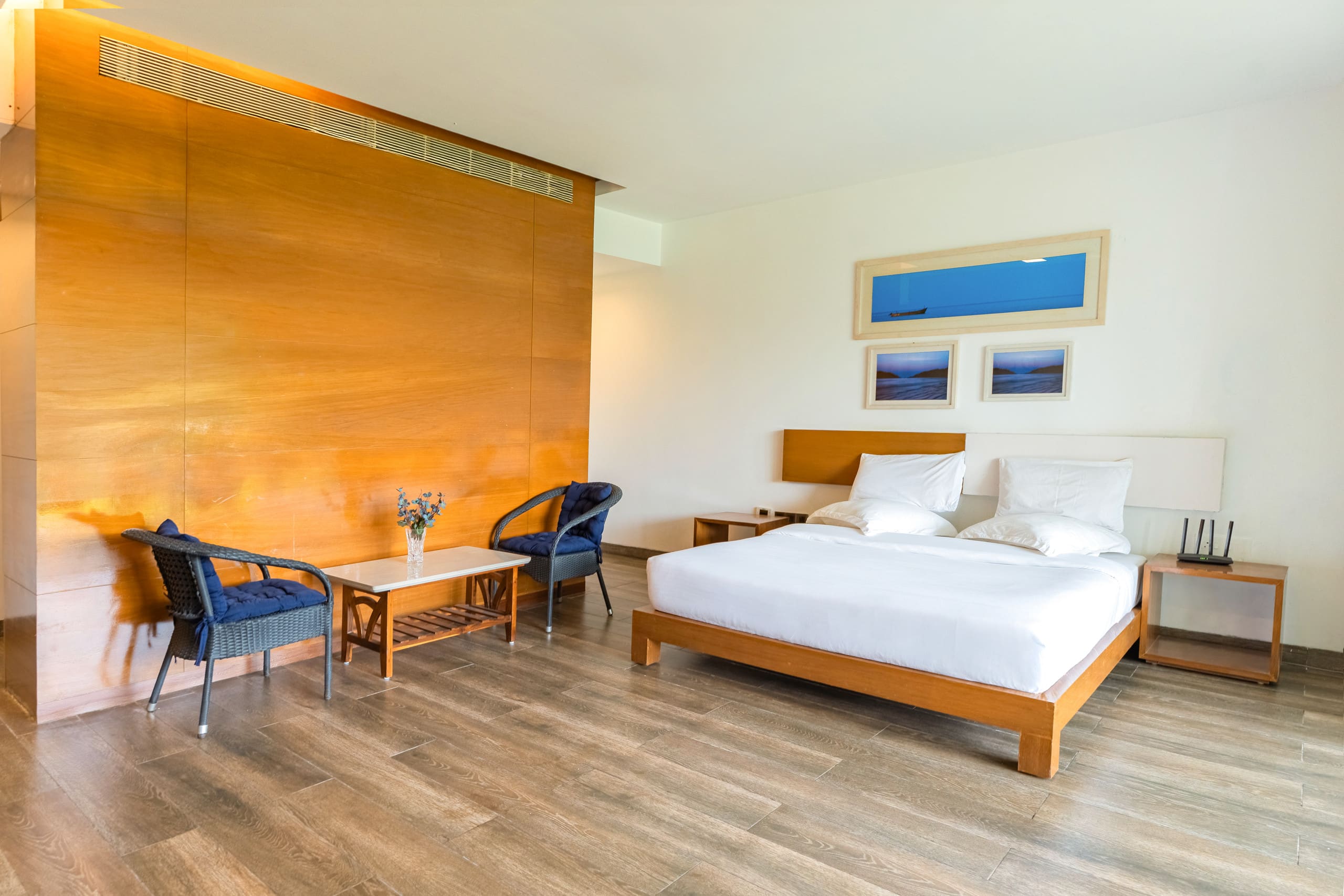 Villa Bianca  by StayJade | Pvt Pool | Nr Airport 20