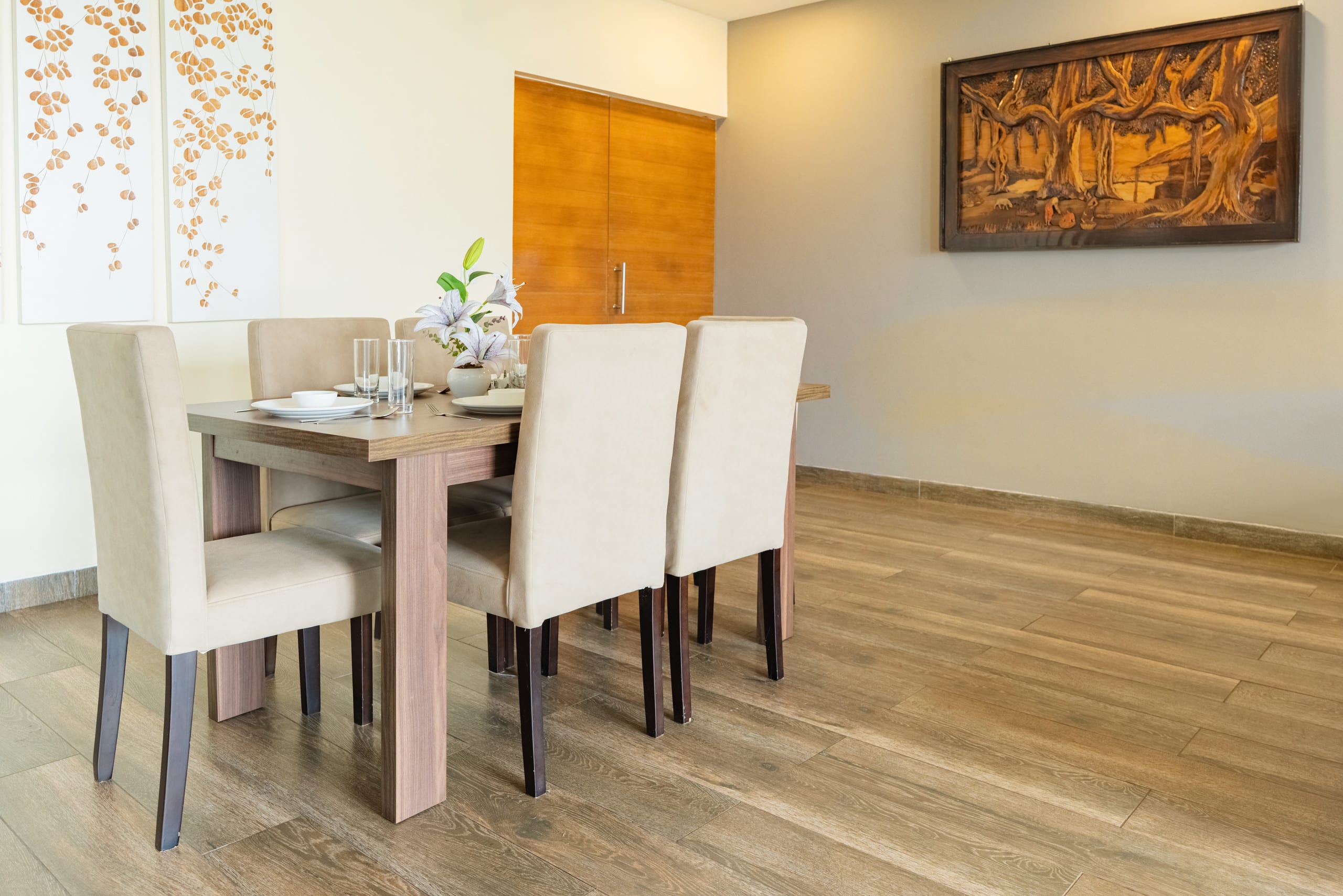 Villa Bianca  by StayJade | Pvt Pool | Nr Airport 8