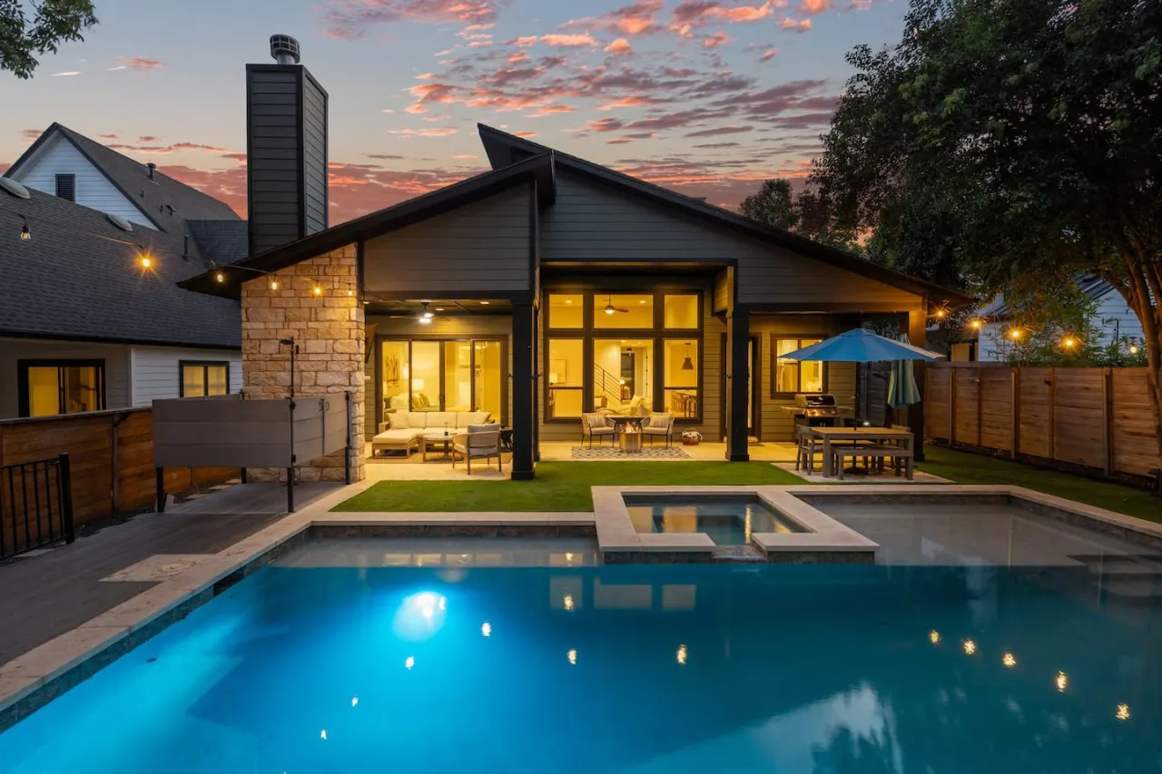 Zilker Home with Heated Pool, Hot Tub, Walkable 6