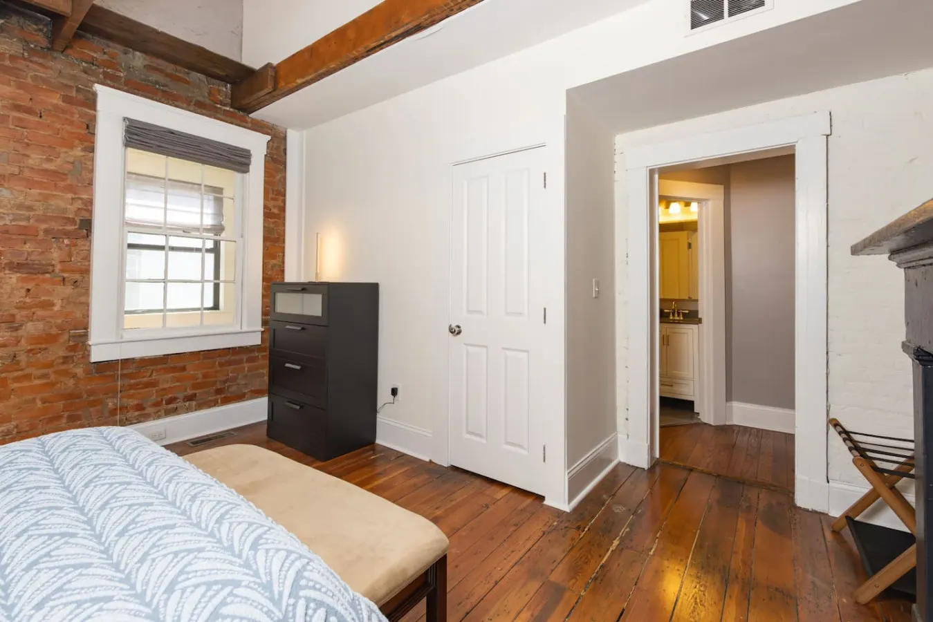 The Swan OTR, Rooftop and Parking, 3Br / 2.5Ba 10