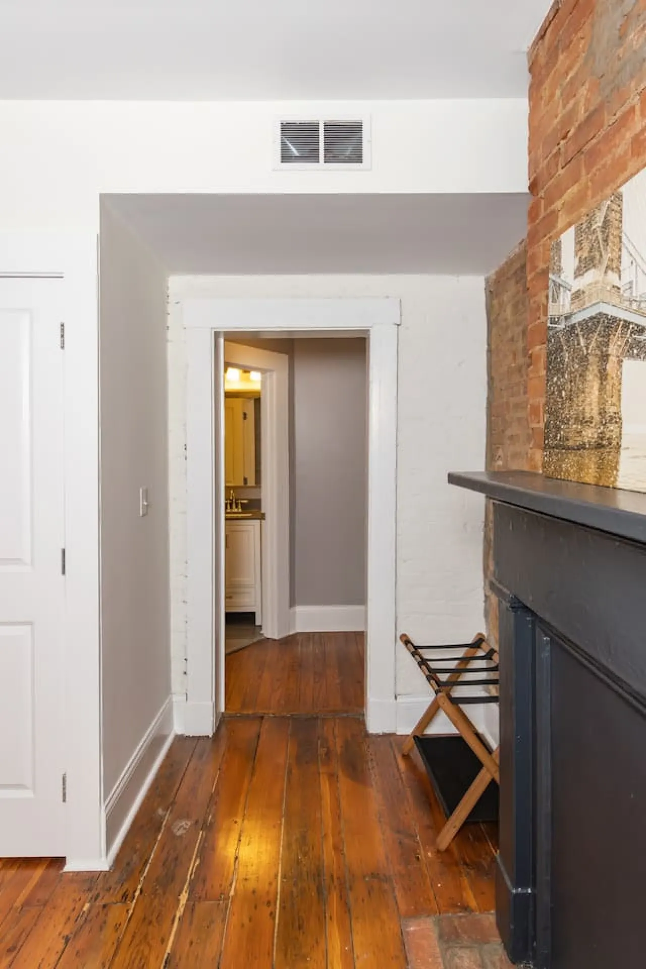 The Swan OTR, Rooftop and Parking, 3Br / 2.5Ba 12