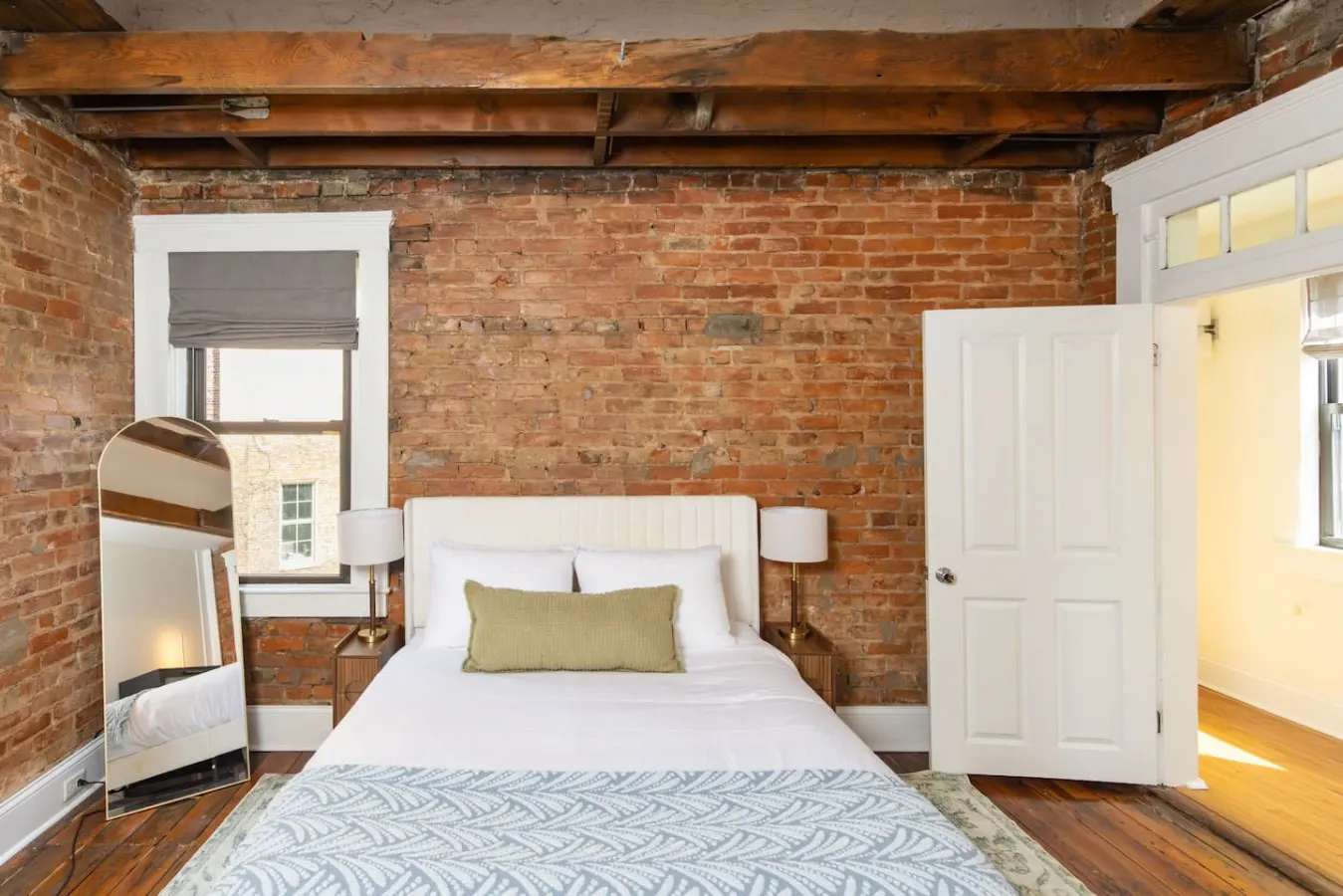 The Swan OTR, Rooftop and Parking, 3Br / 2.5Ba 13