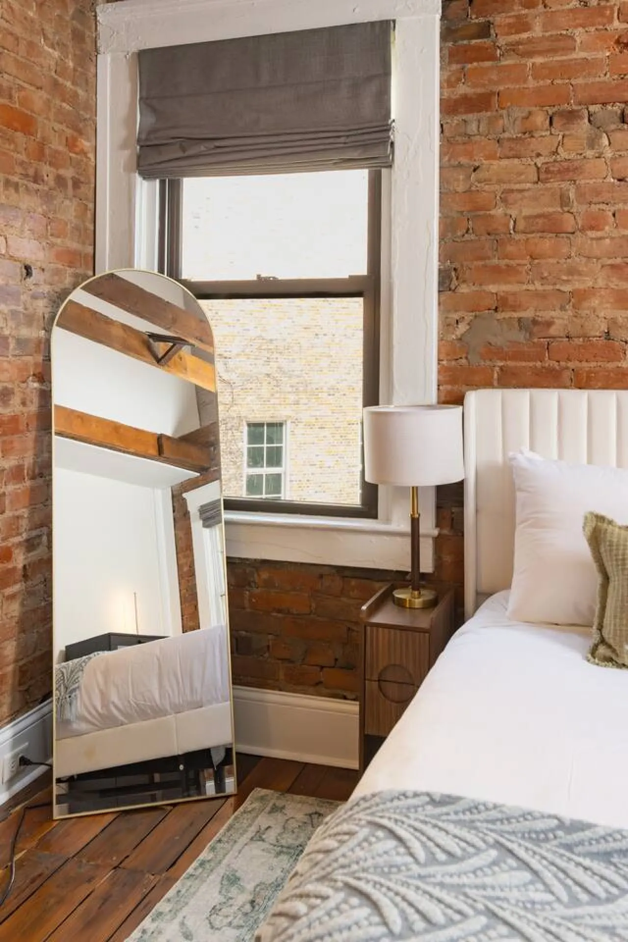 The Swan OTR, Rooftop and Parking, 3Br / 2.5Ba 14