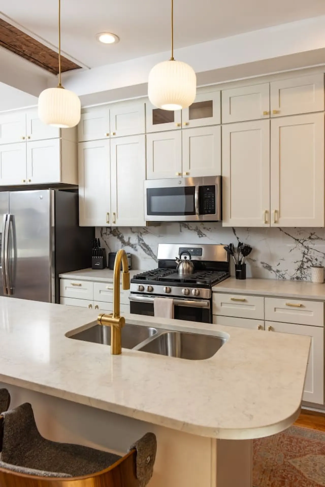 The Swan OTR, Rooftop and Parking, 3Br / 2.5Ba 5