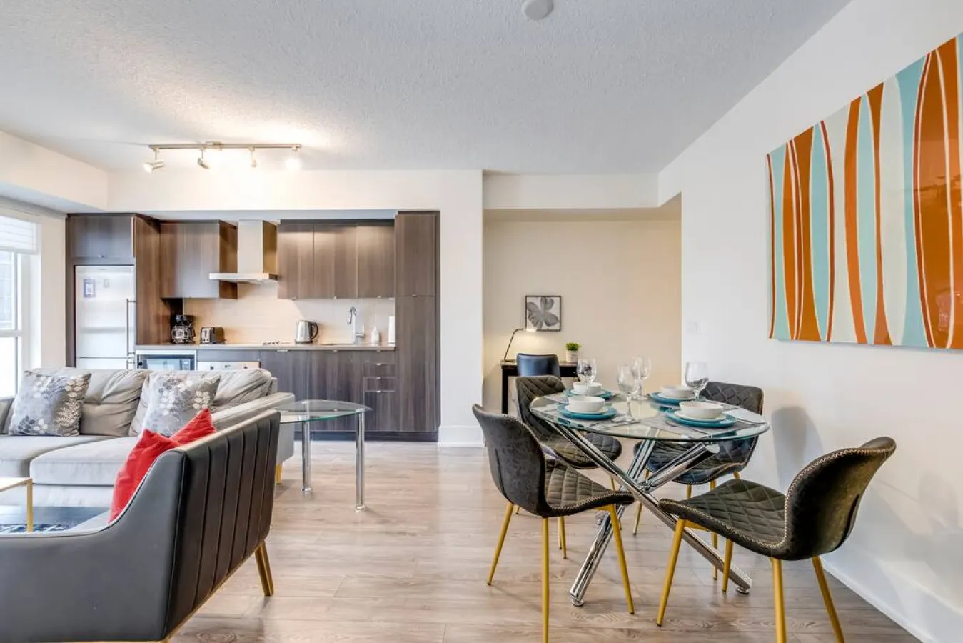 Stylish 2BR Condo Parking Prime Location 9