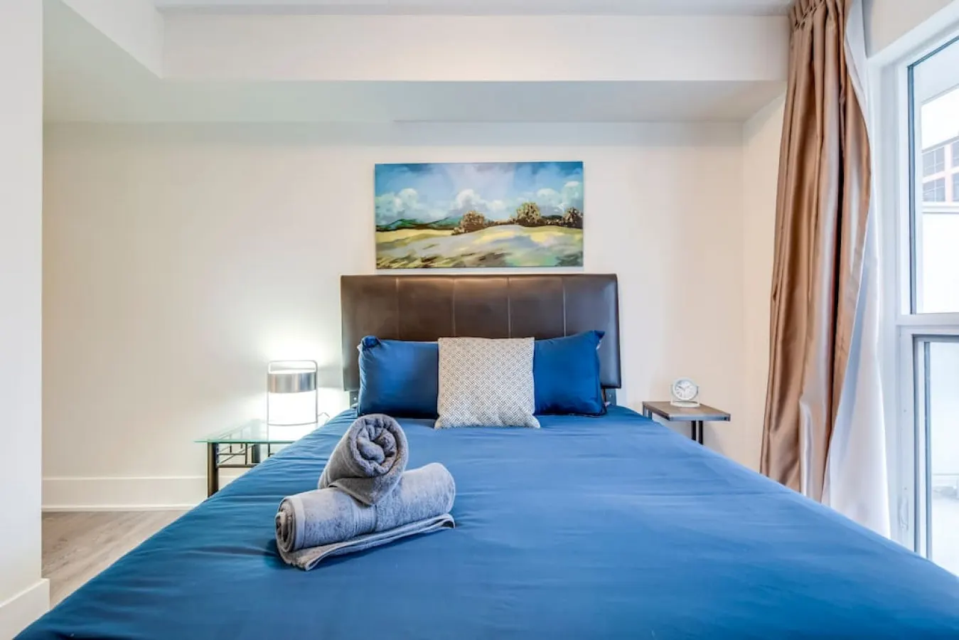 Stylish 2BR Condo Parking Prime Location 13