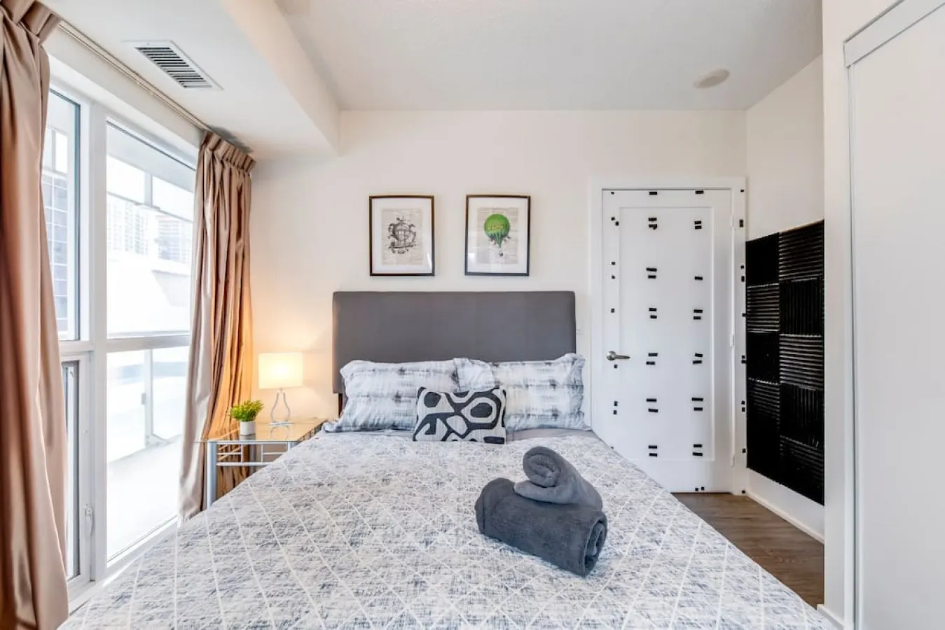 Stylish 2BR Condo Parking Prime Location 16