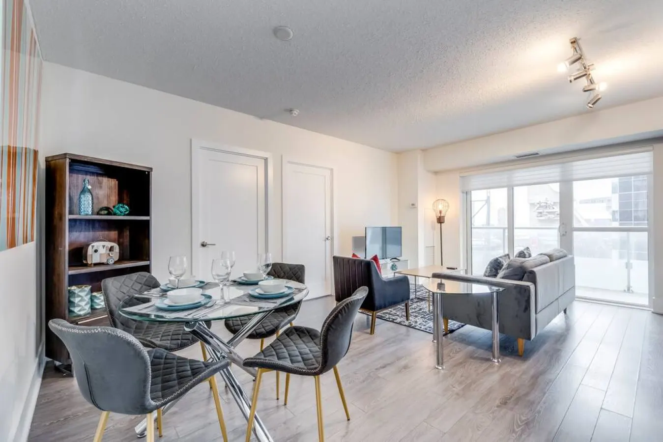 Stylish 2BR Condo Parking Prime Location 8