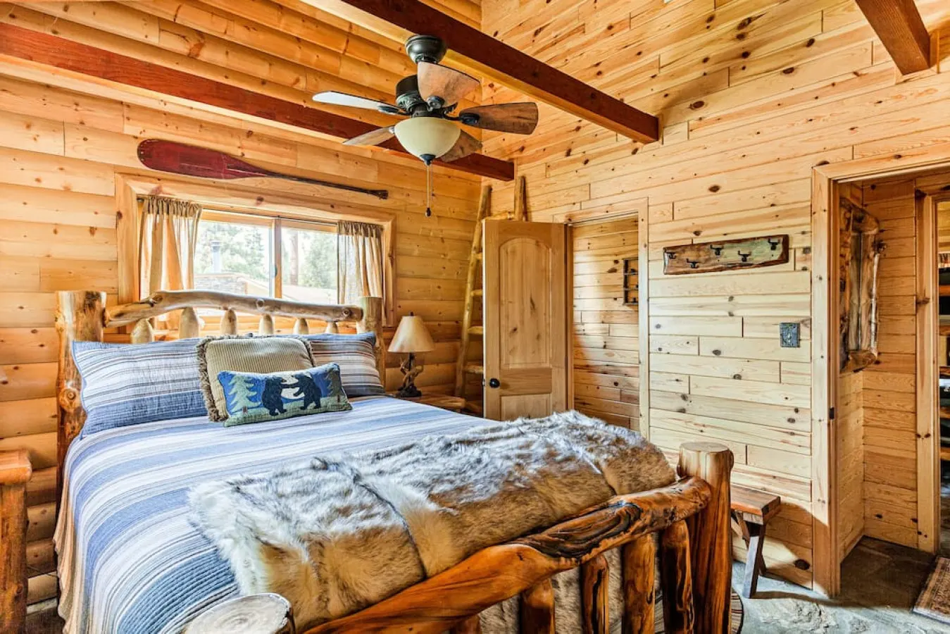 Shasta Pines + Hot Tub + Dog Friendly + EV Plug Provided 18