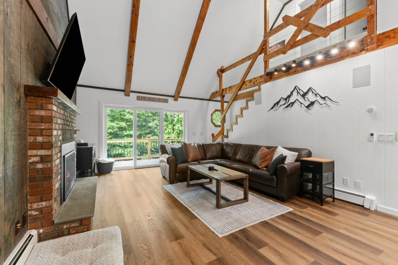 White Cap Cabin Hot Tub, Games Room, Fire Pit 10