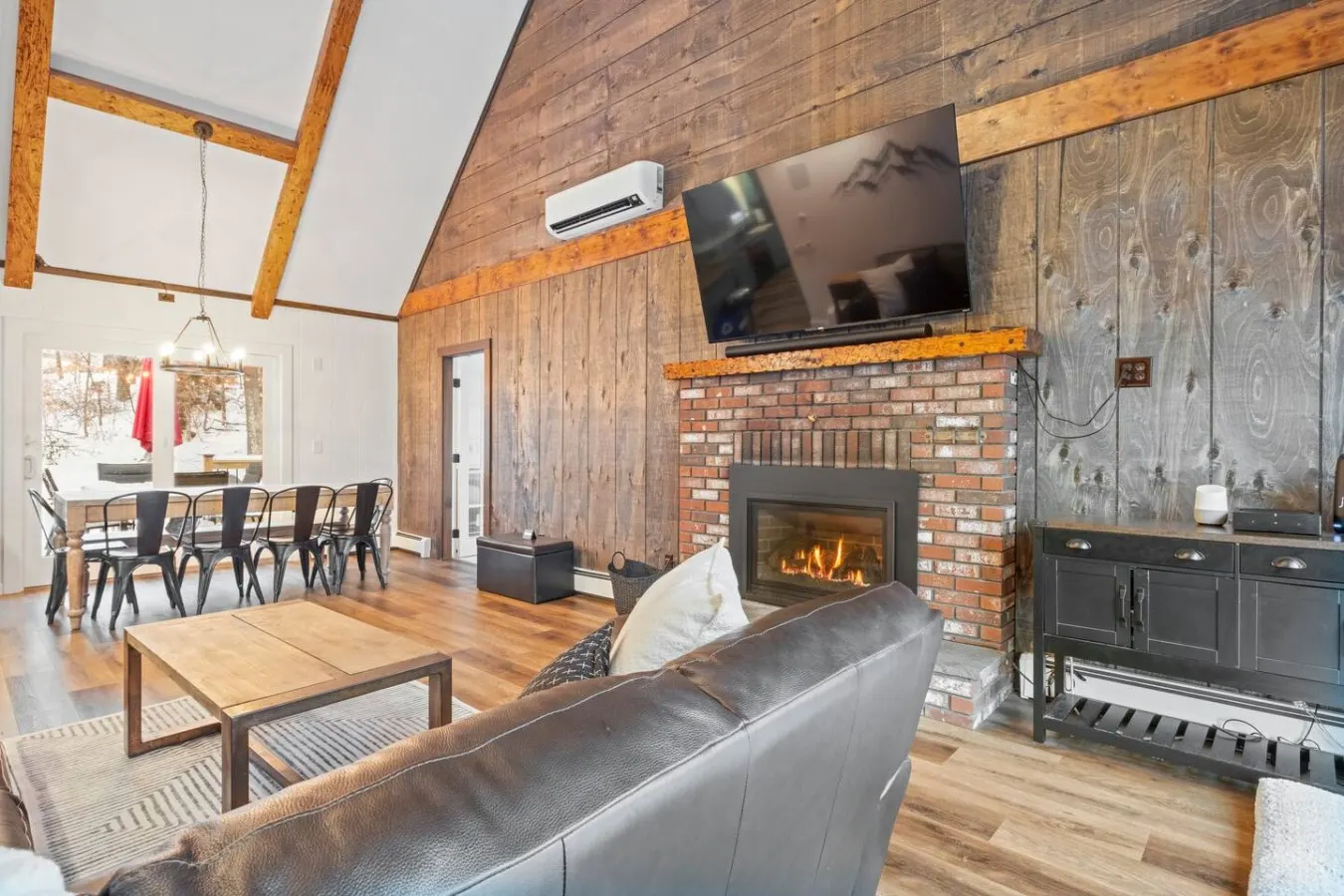White Cap Cabin Hot Tub, Games Room, Fire Pit 12