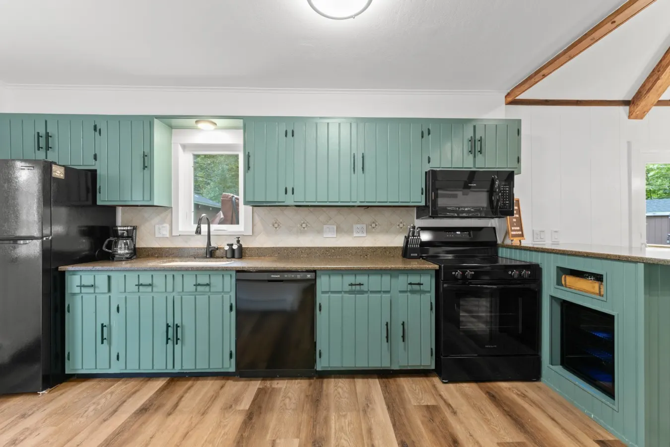 White Cap Cabin Hot Tub, Games Room, Fire Pit 15