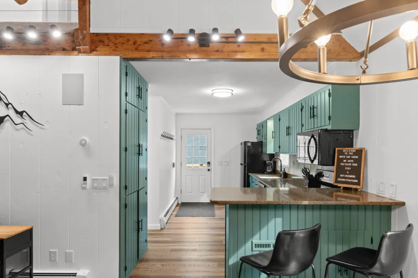 White Cap Cabin Hot Tub, Games Room, Fire Pit 17