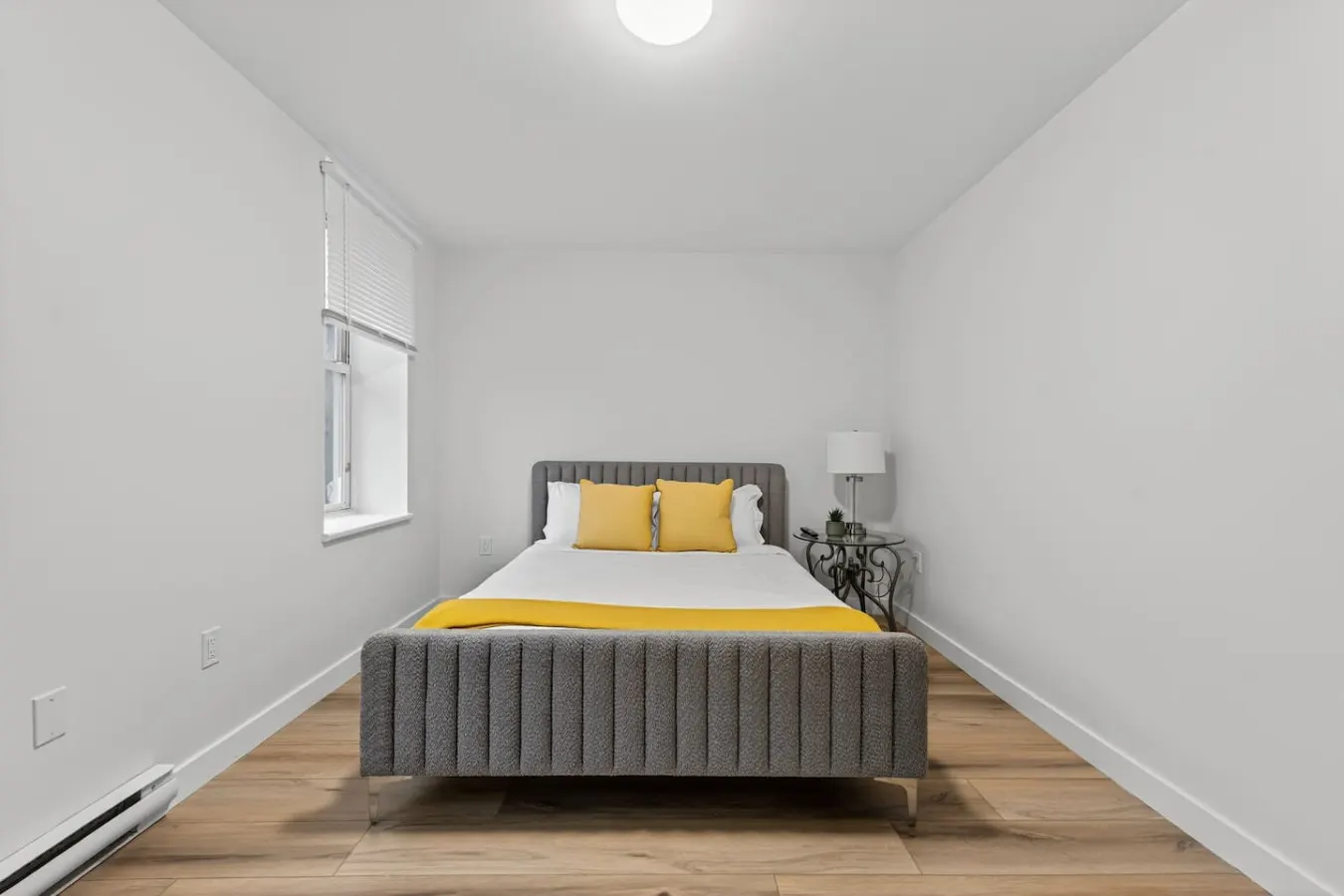 Aurora Haven | 2BR Napanee | Netflix | Parking