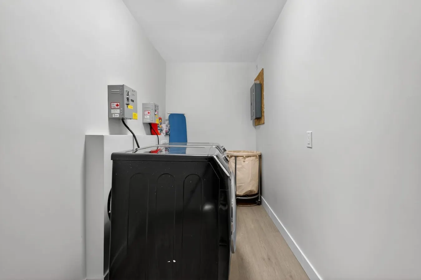 Aurora Haven 2BR Napanee Netflix Parking 15