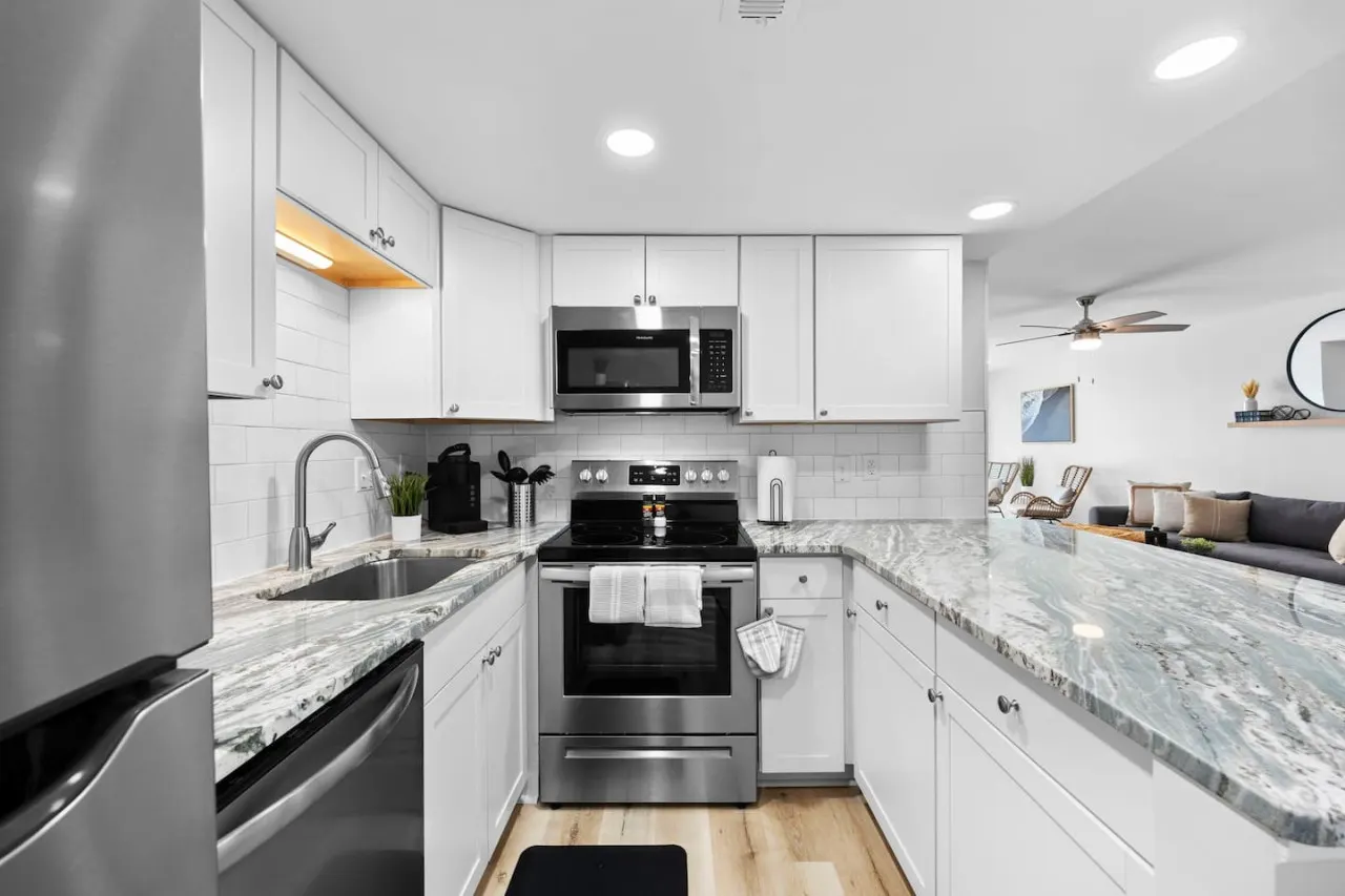 The Oceanfront Oasis 19