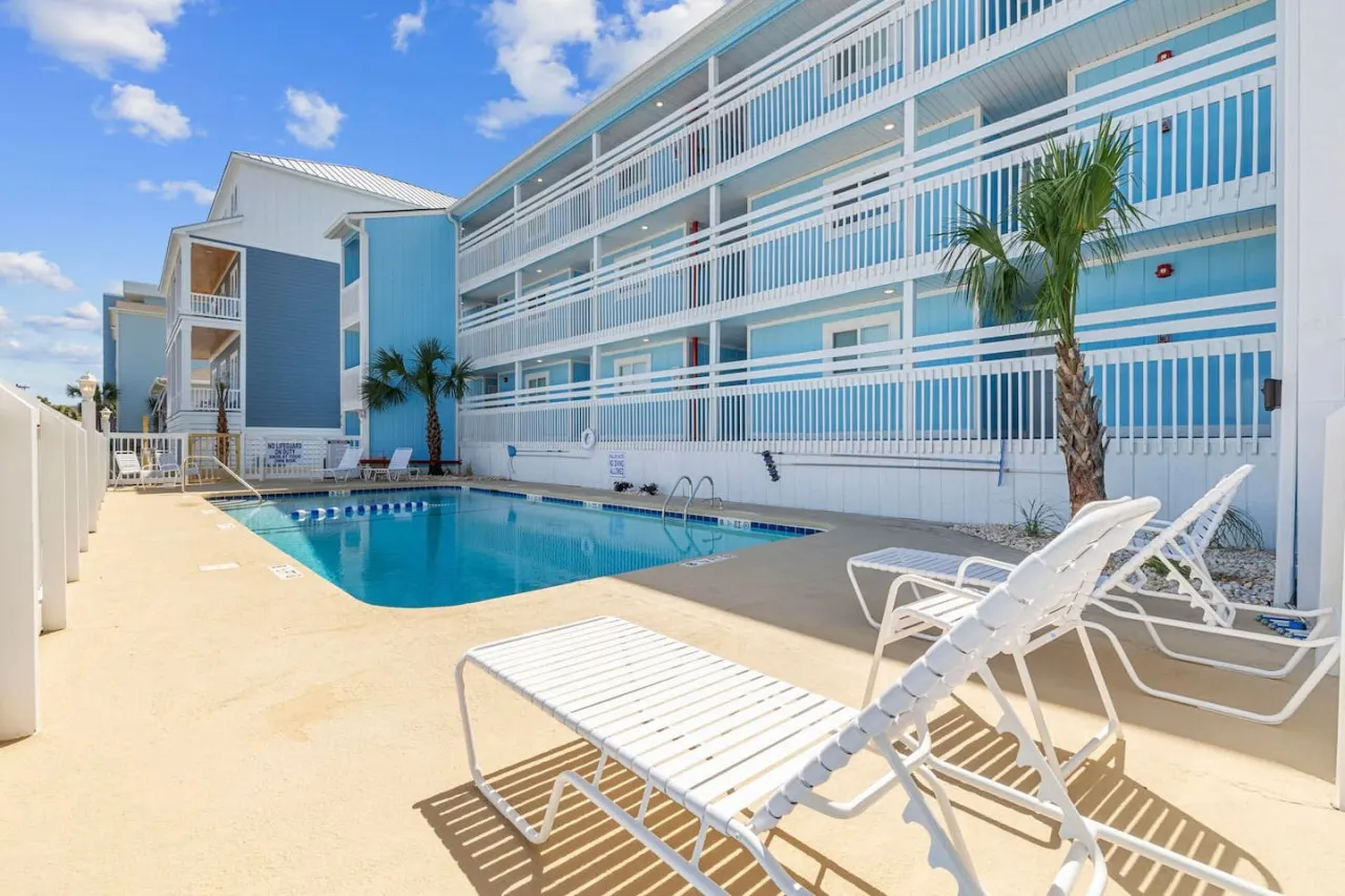 The Oceanfront Oasis — photo 4