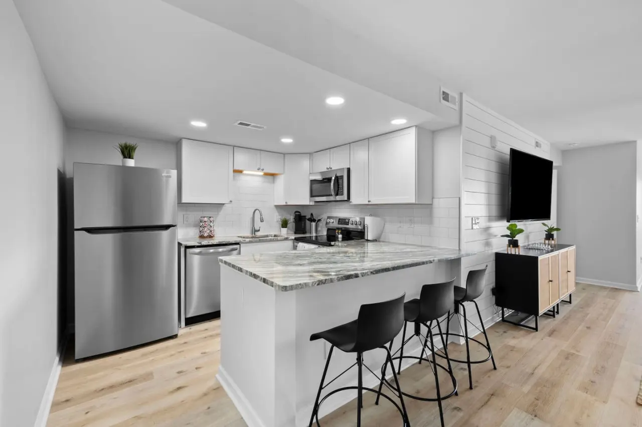 The Oceanfront Oasis 6