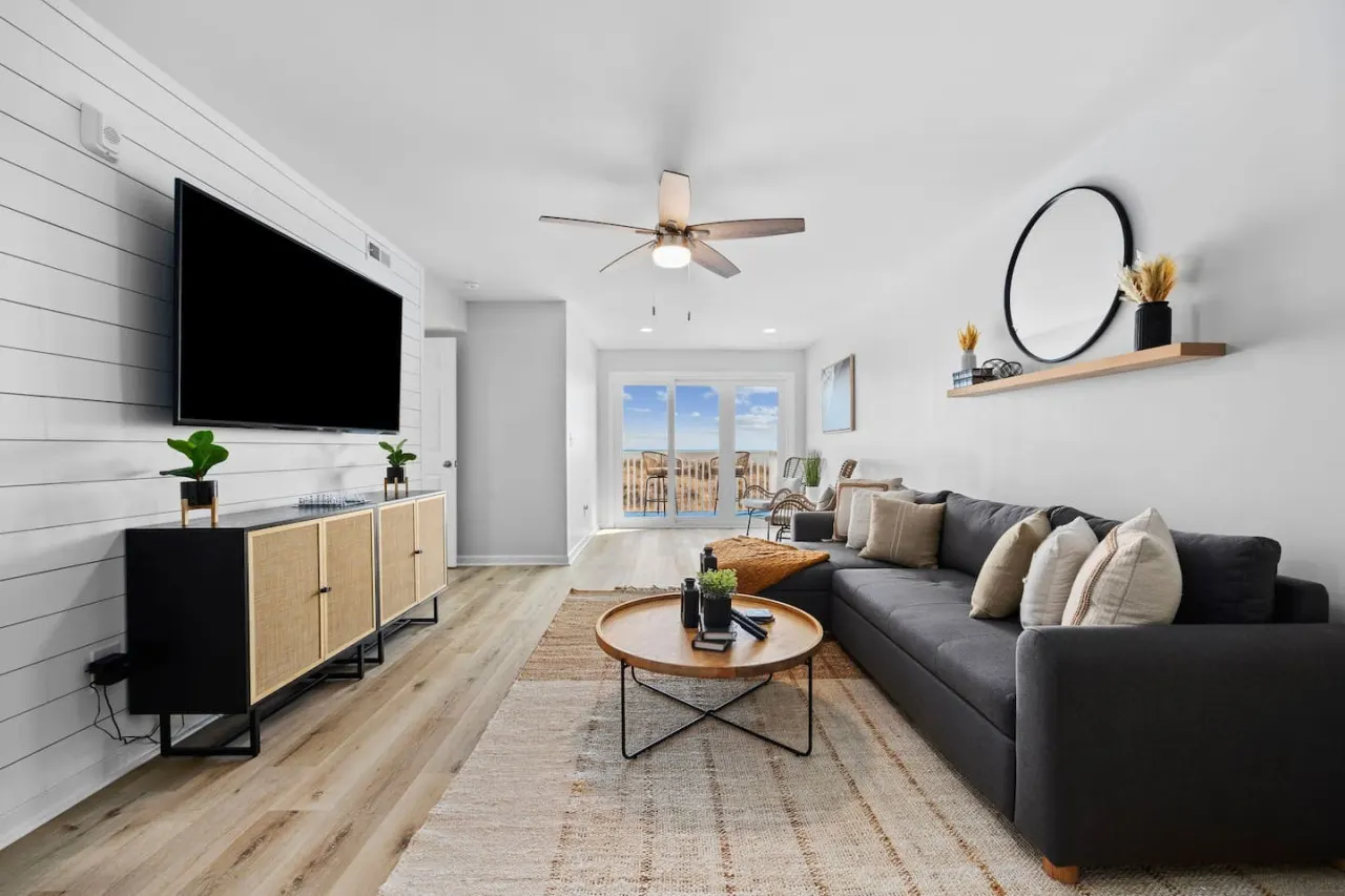 The Oceanfront Oasis 7