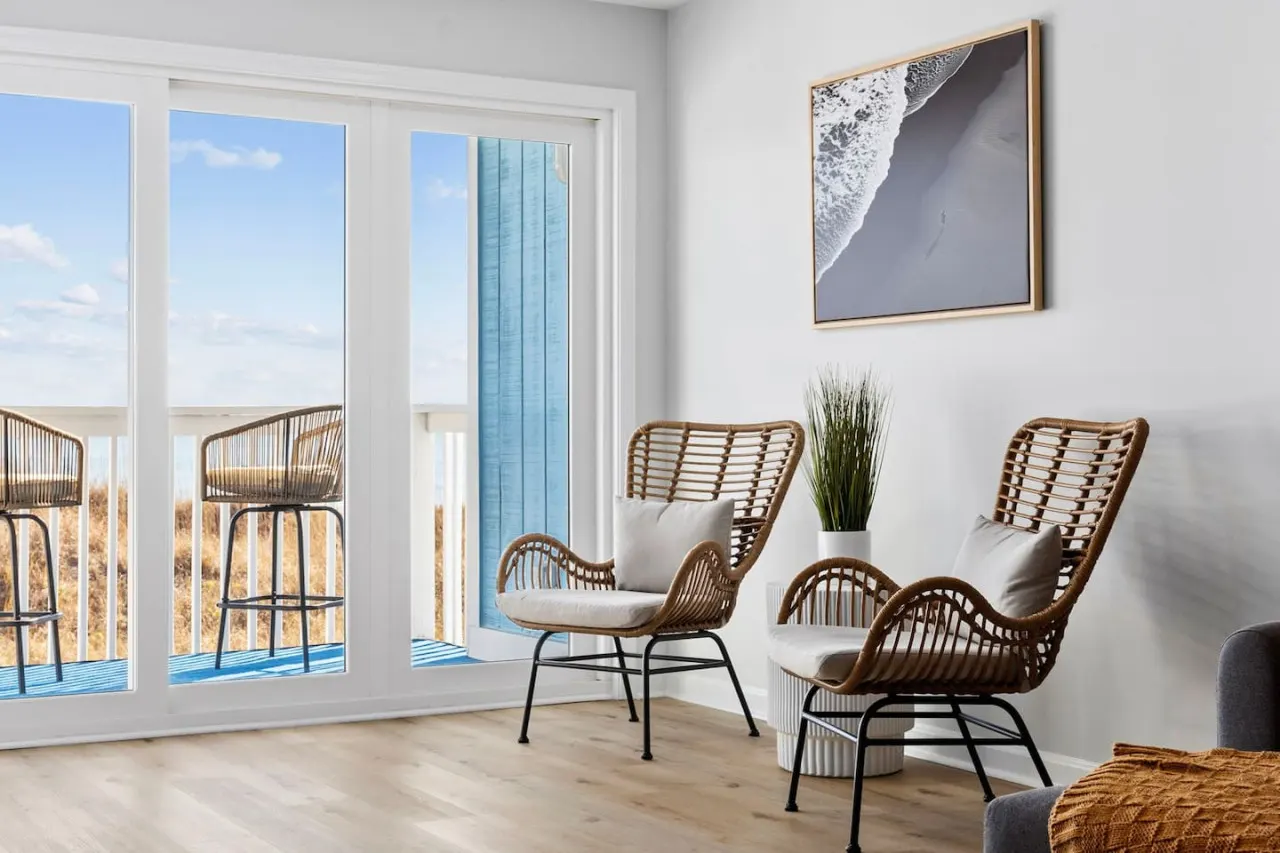 The Oceanfront Oasis 8