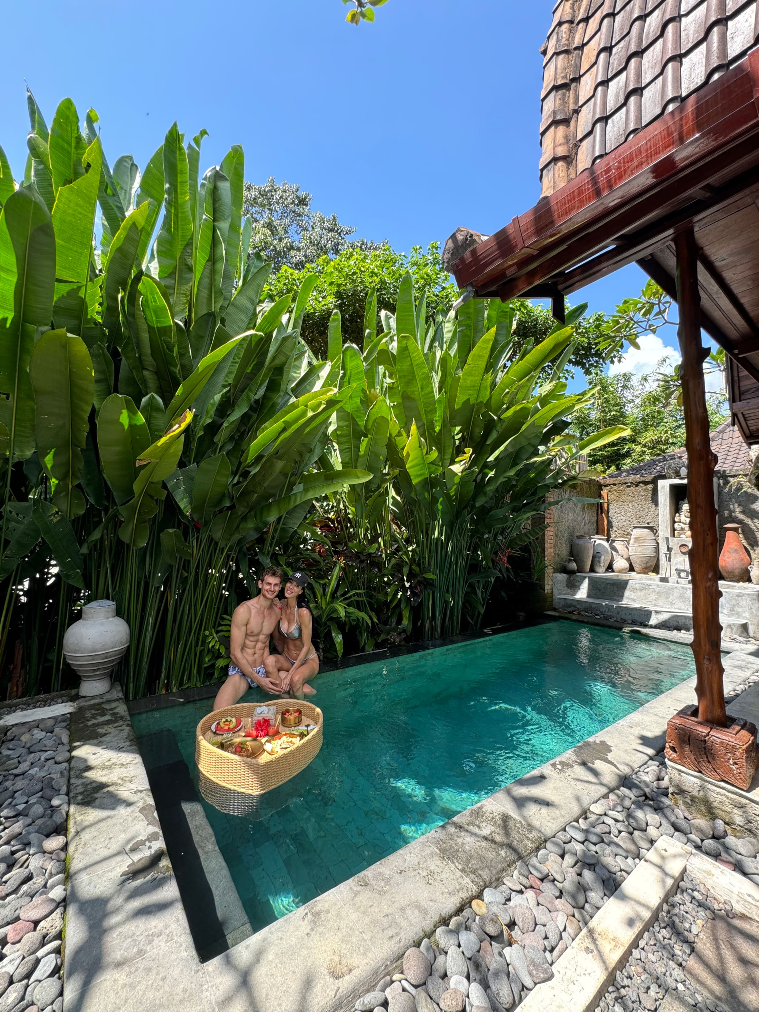 Pabuan Villa, private, bergaya etnik dan romantis — photo 2