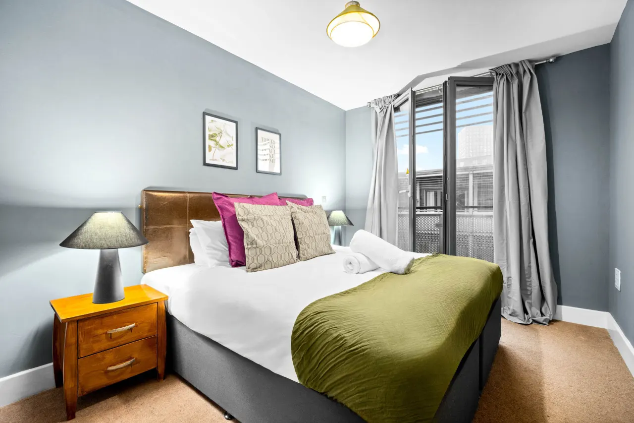City Centre Apartment - China Town - Secure Parking - Balcony 10