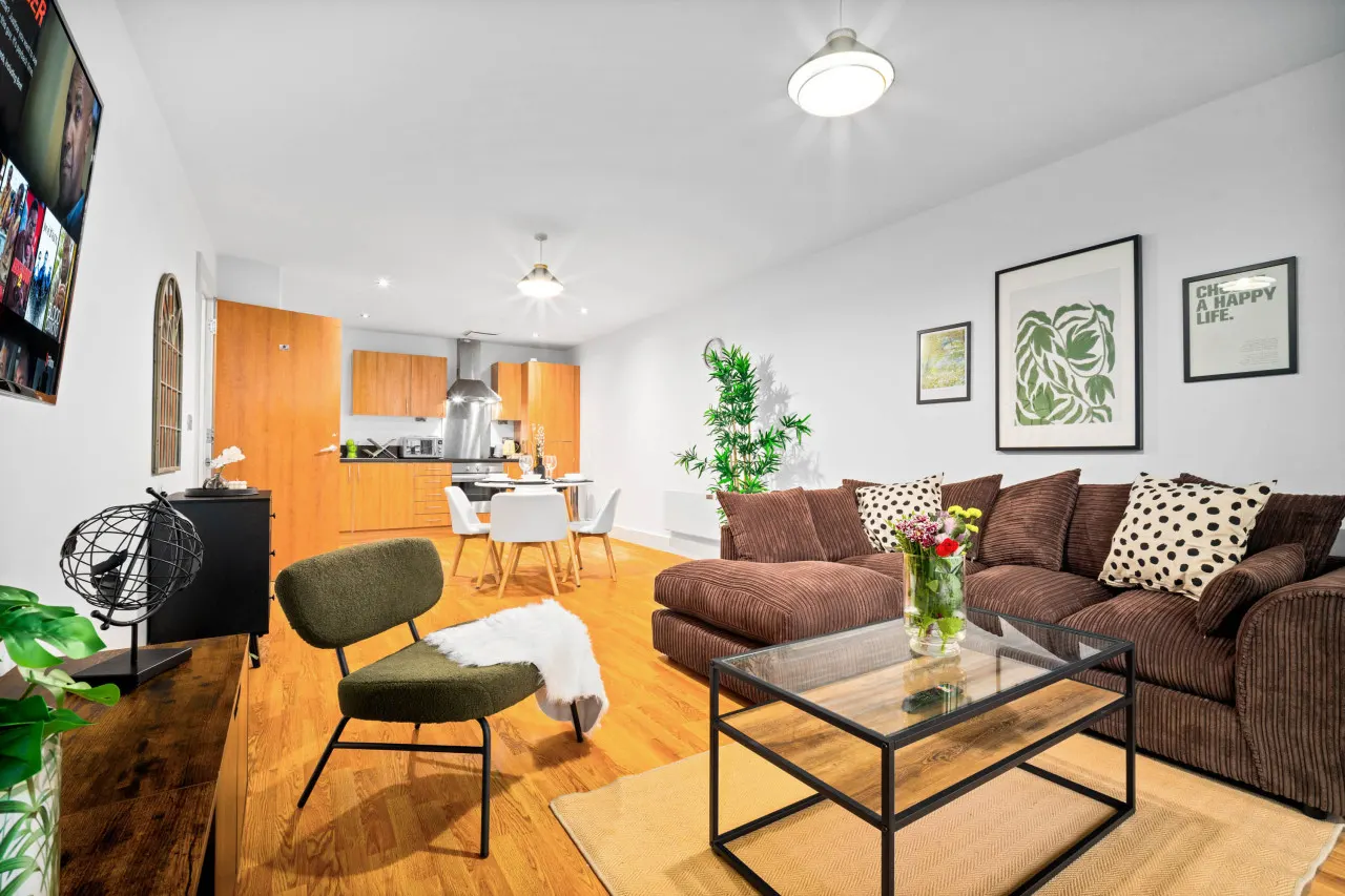 City Centre Apartment - China Town - Secure Parking - Balcony 14