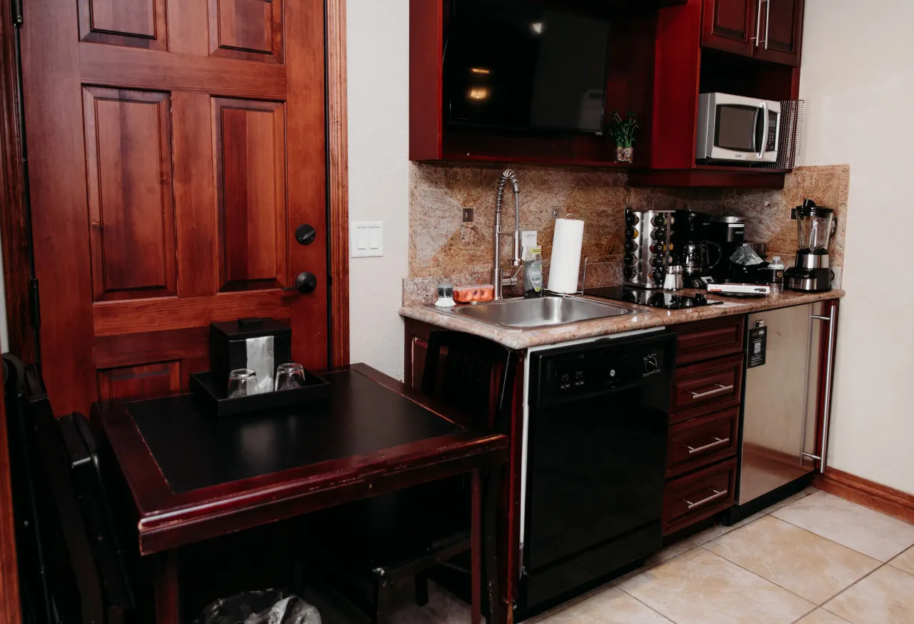 Ski in and Ski out, Canyons, Westgate, King, Hot tub, Free Brkfst, 3718 13