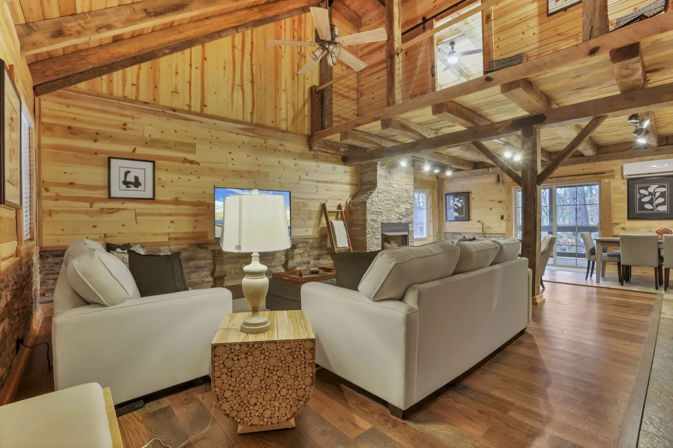 Timber Bear Lodge — photo 2