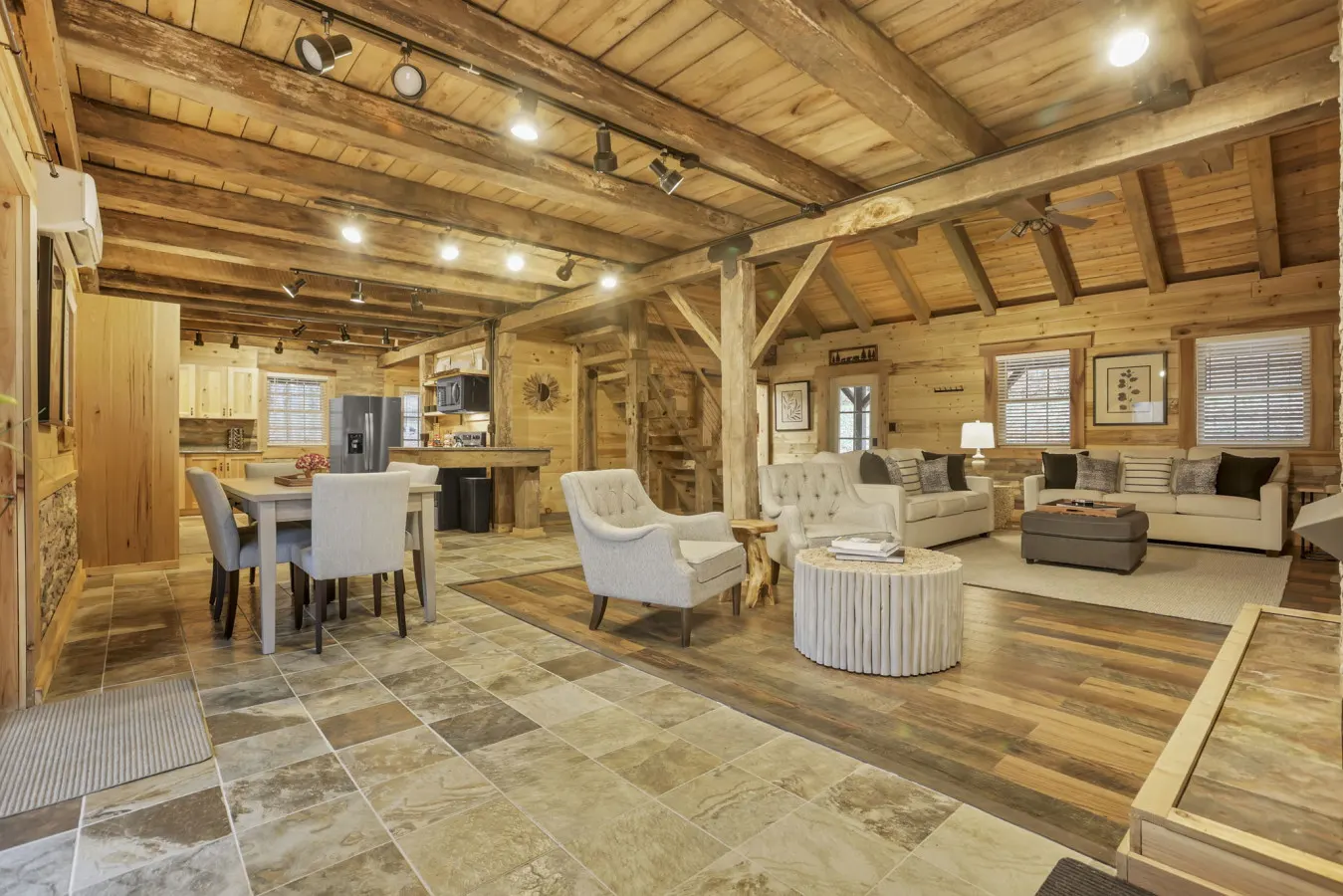 Timber Bear Lodge 9
