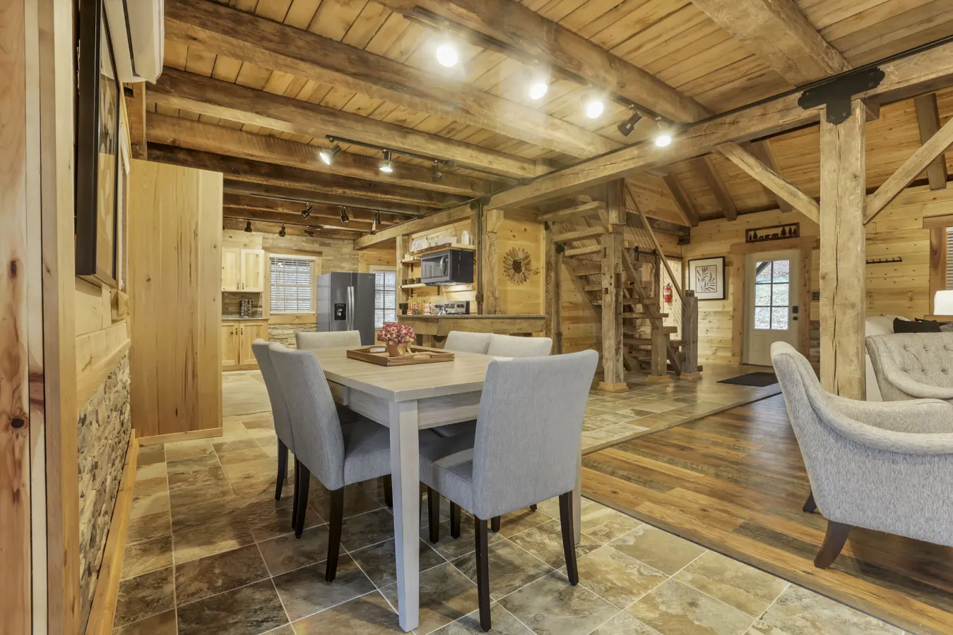 Timber Bear Lodge 11