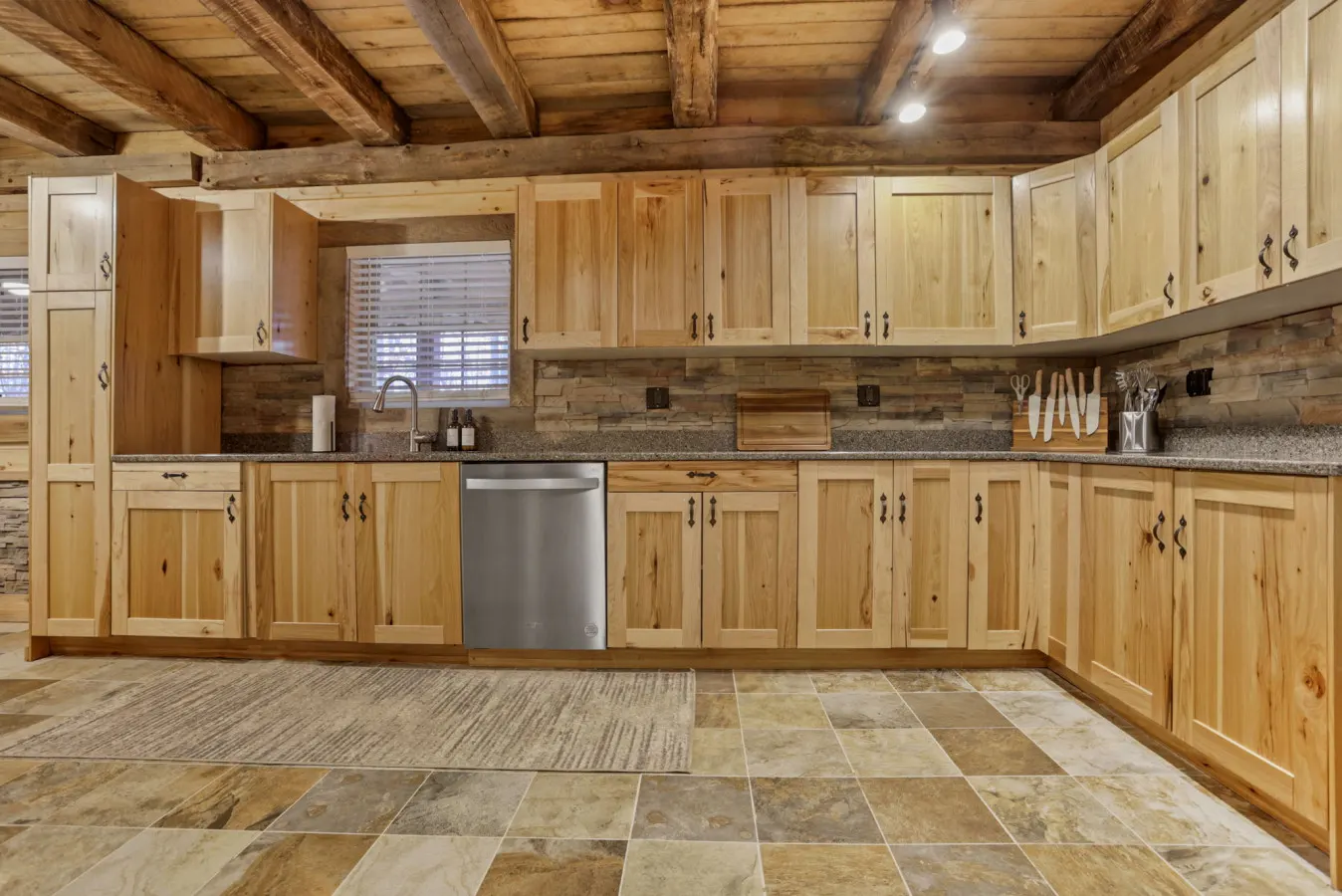 Timber Bear Lodge 14