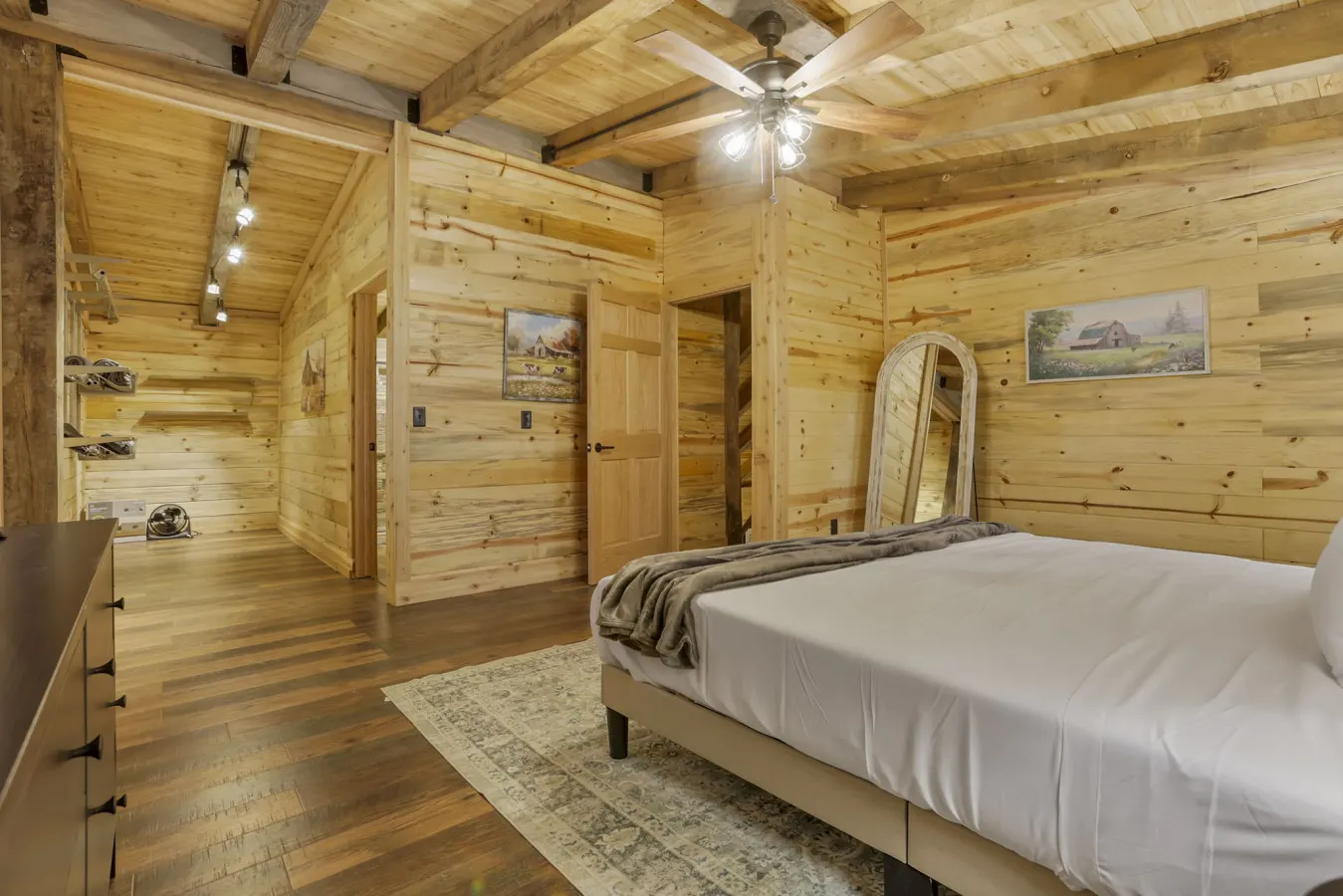 Timber Bear Lodge 17