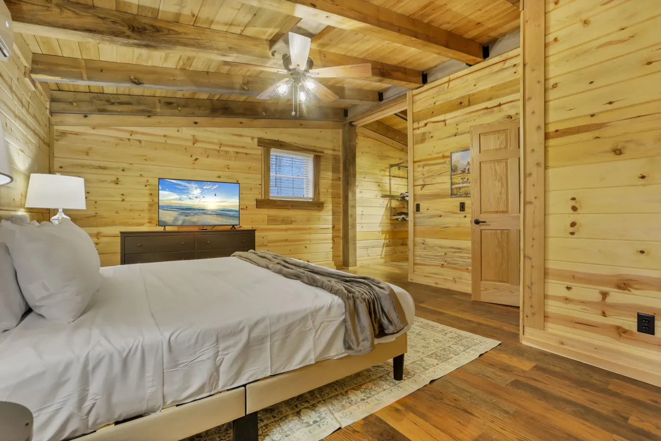 Timber Bear Lodge 18
