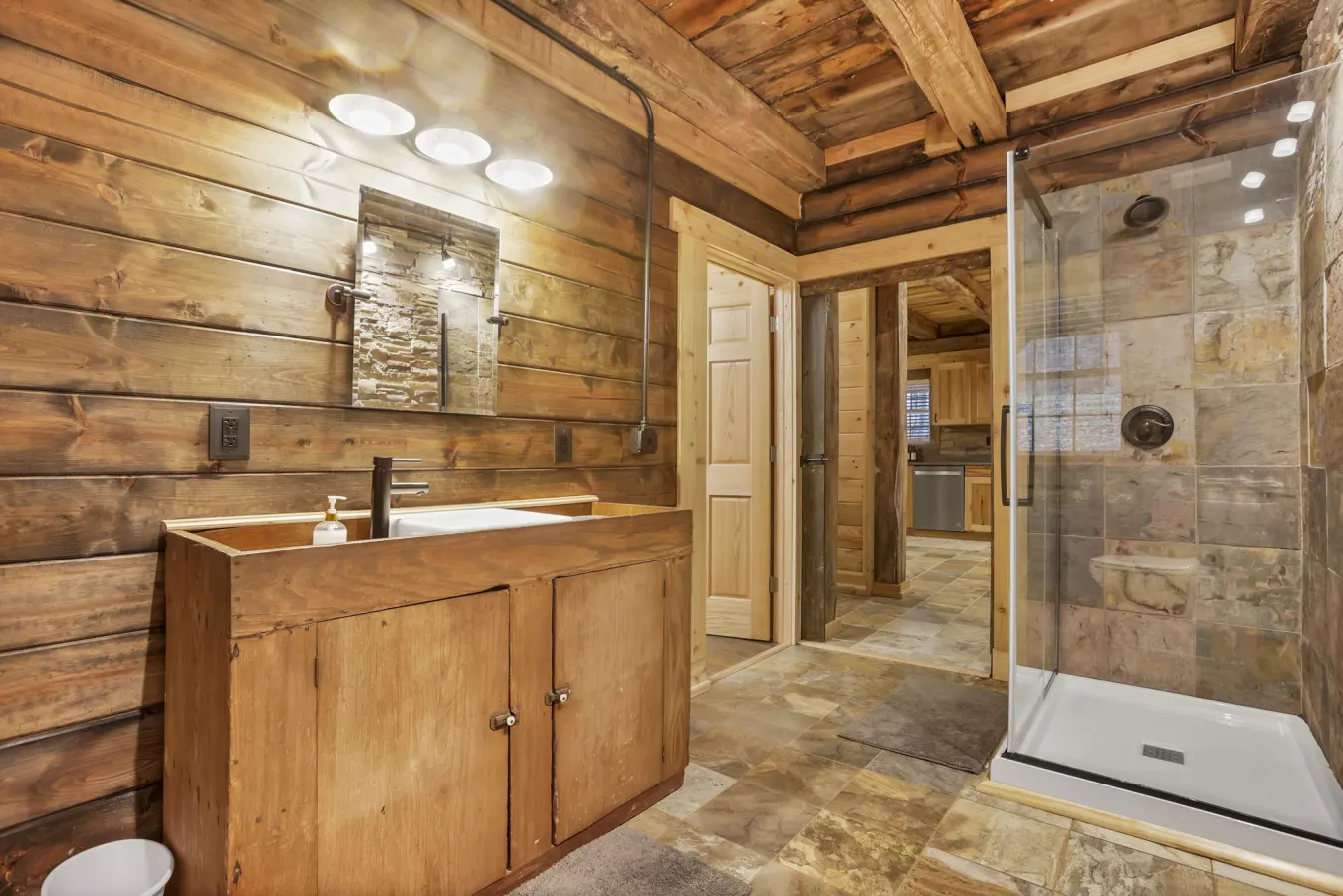 Timber Bear Lodge 20