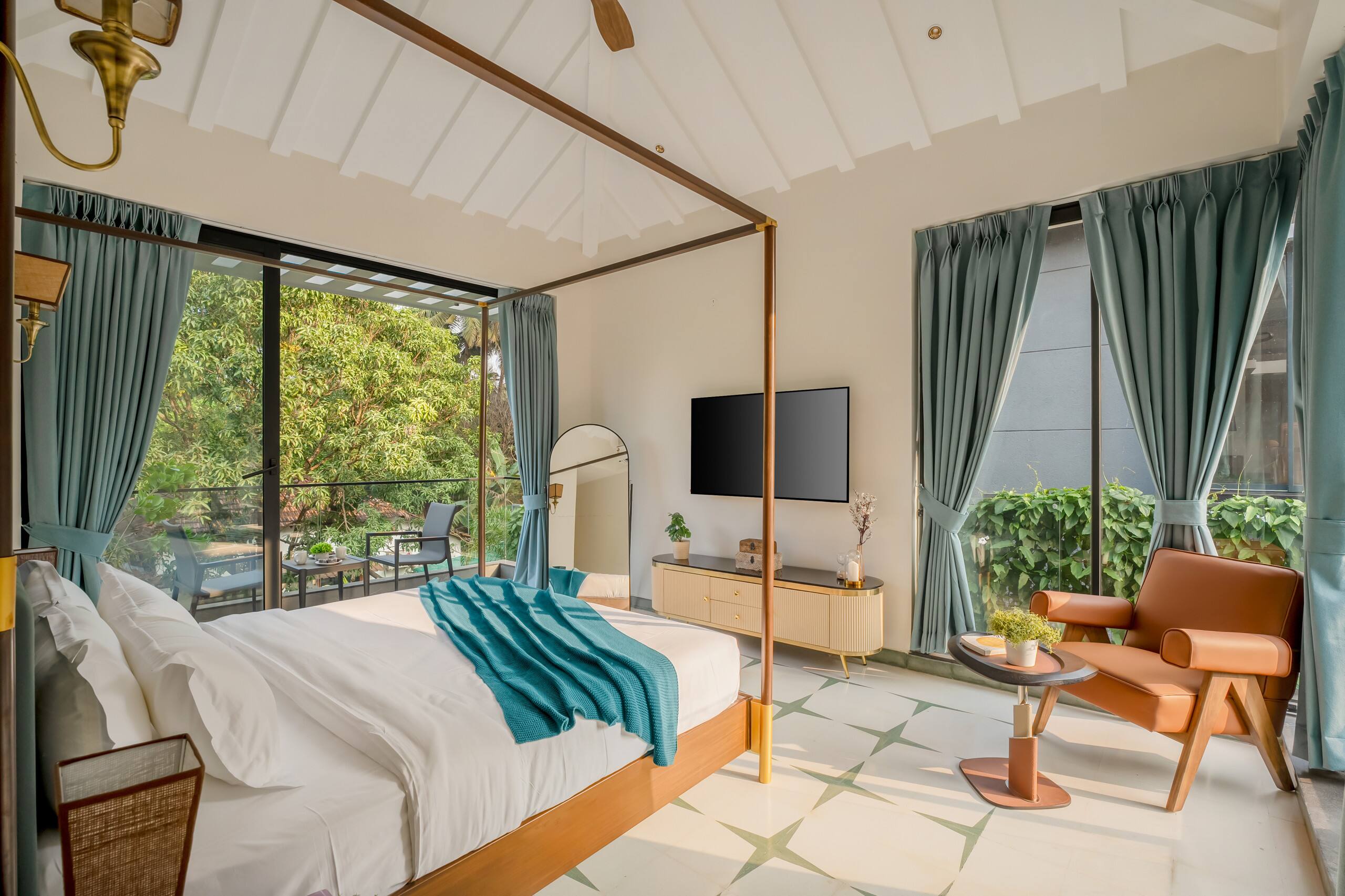Staymaster Novara 3BR· Pool· Walk to Vagator Beach 32