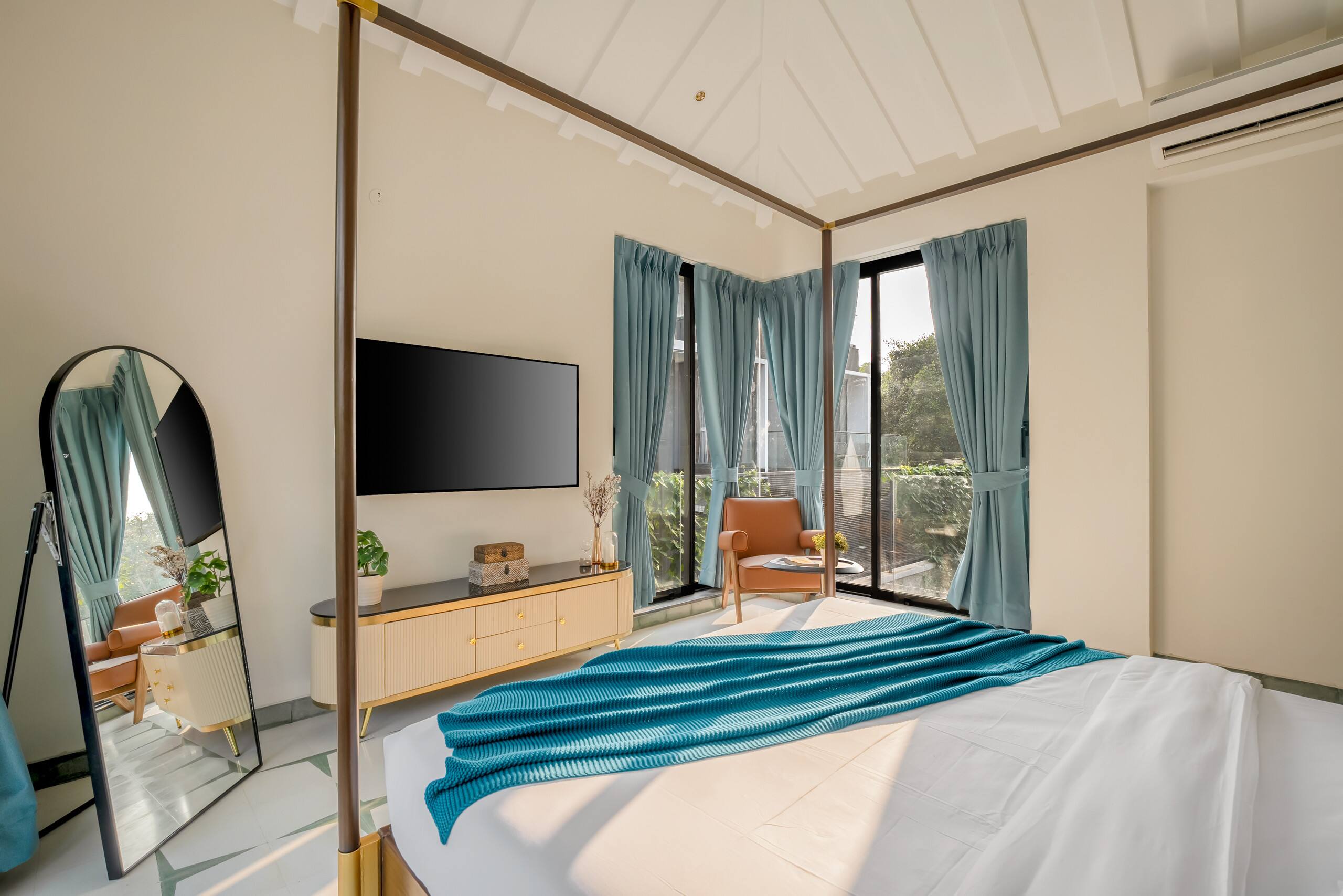Staymaster Novara 3BR· Pool· Walk to Vagator Beach 34