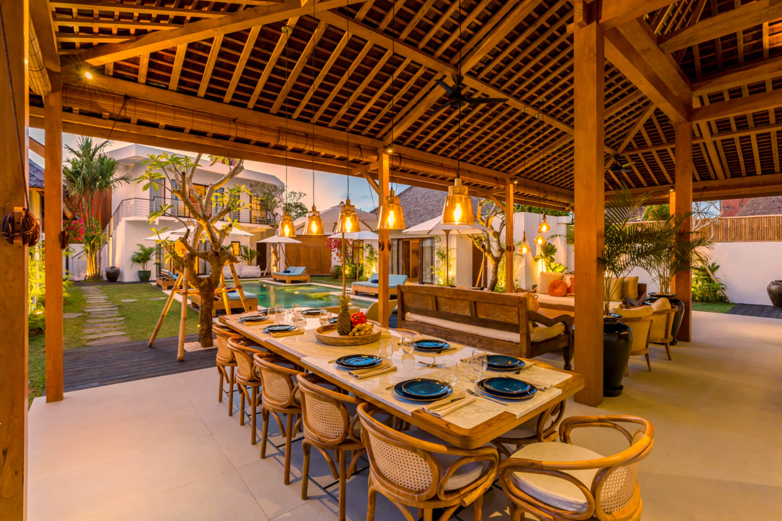New 6BR Majestic Villa close to beach / Seminyak — photo 4