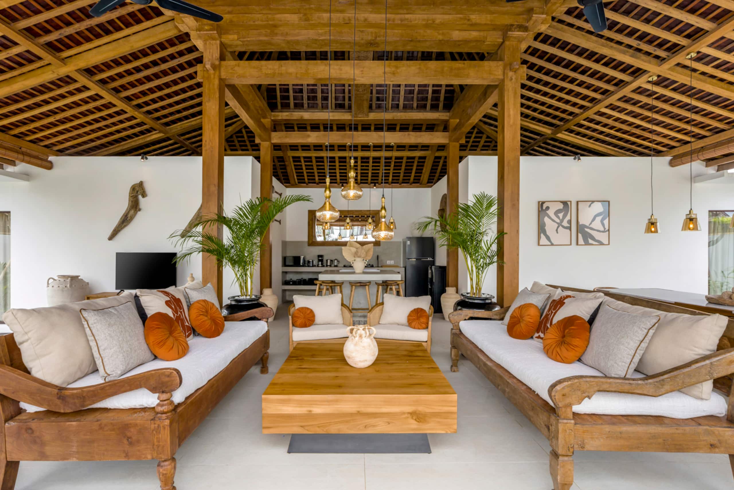 New 6BR Majestic Villa close to beach / Seminyak 10