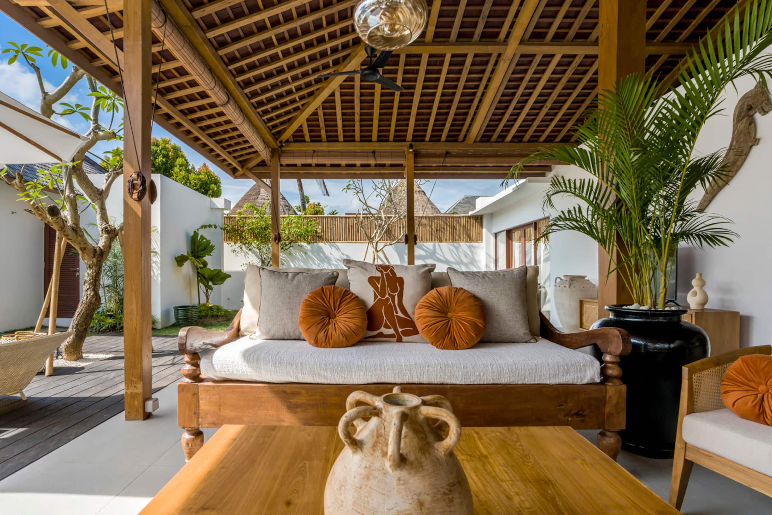 New 6BR Majestic Villa close to beach / Seminyak 9