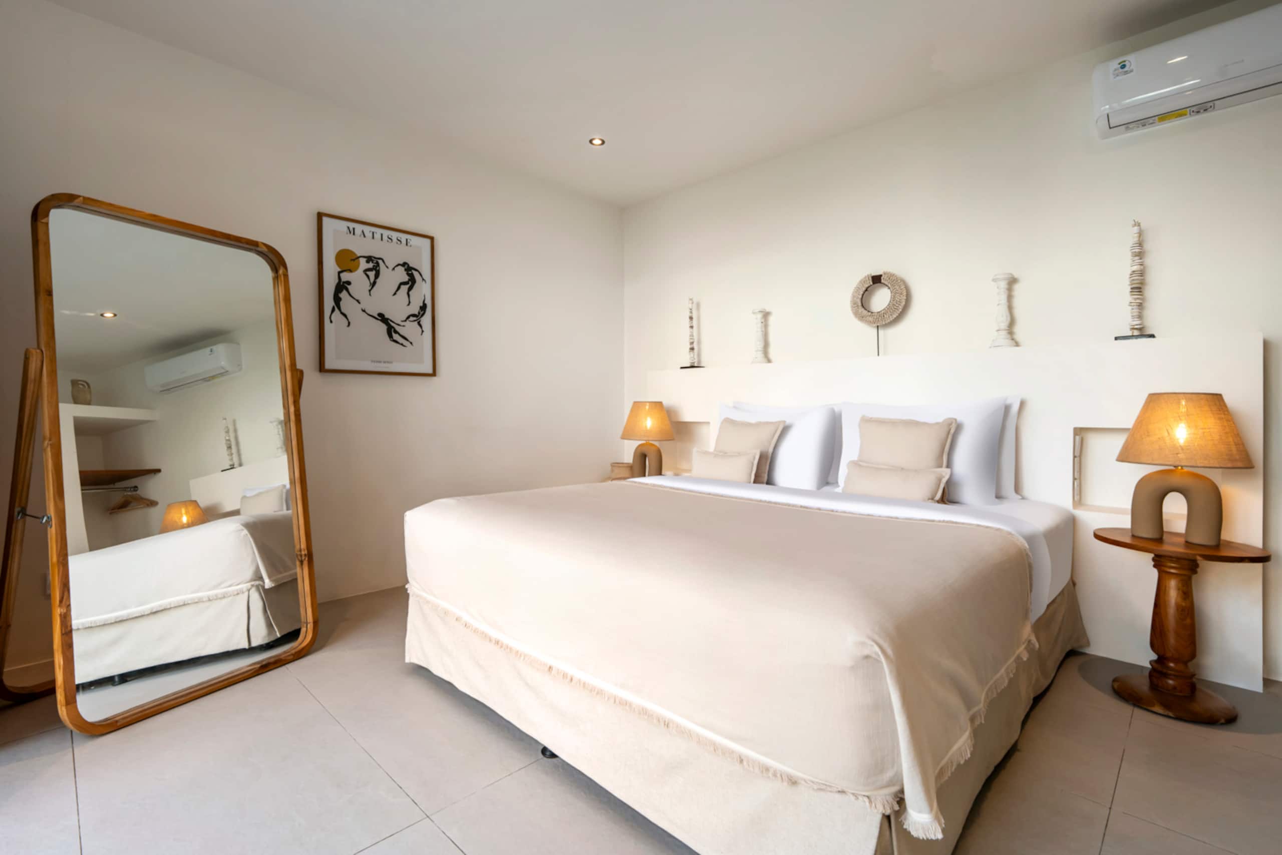 New 6BR Majestic Villa close to beach / Seminyak 24