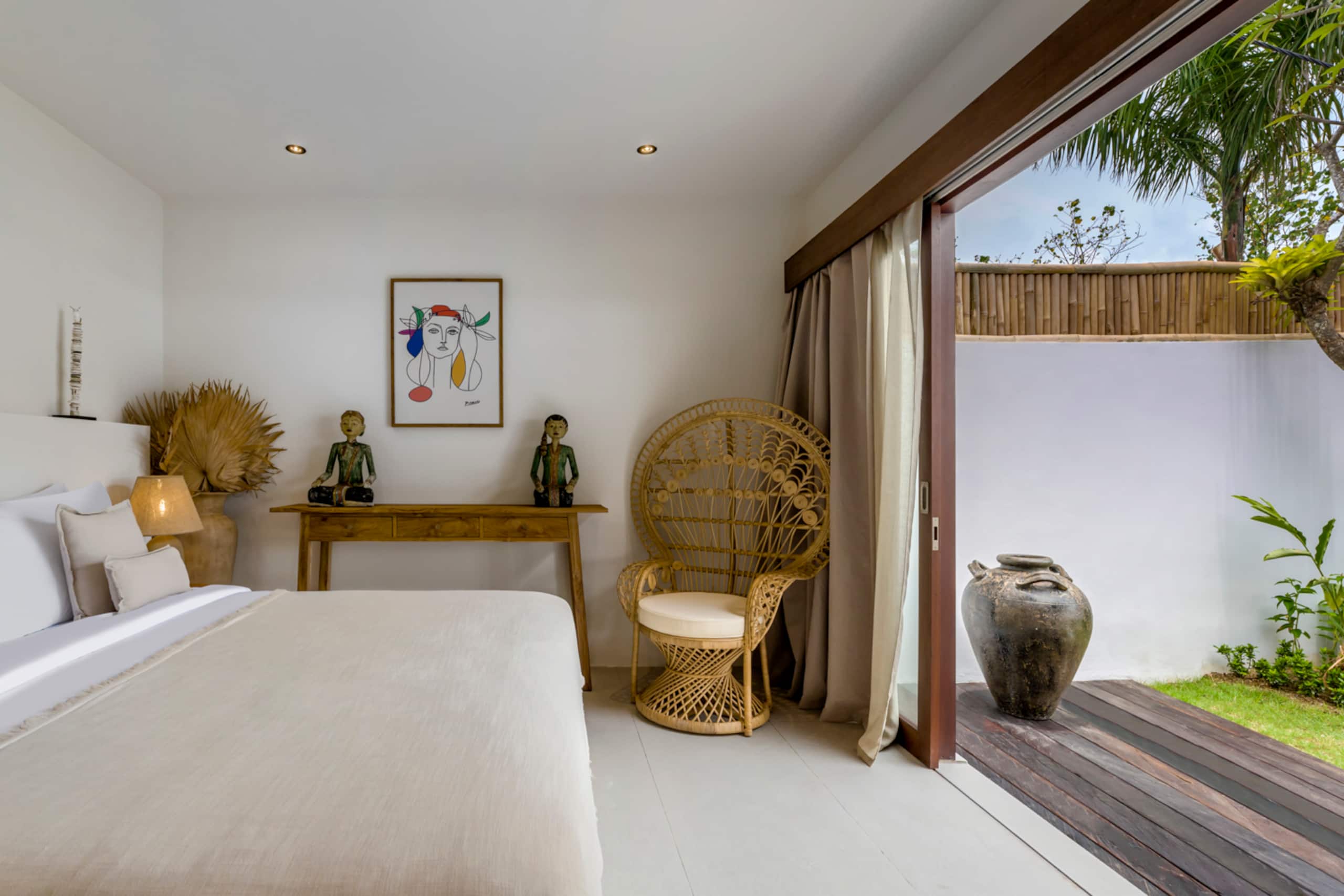 New 6BR Majestic Villa close to beach / Seminyak 19