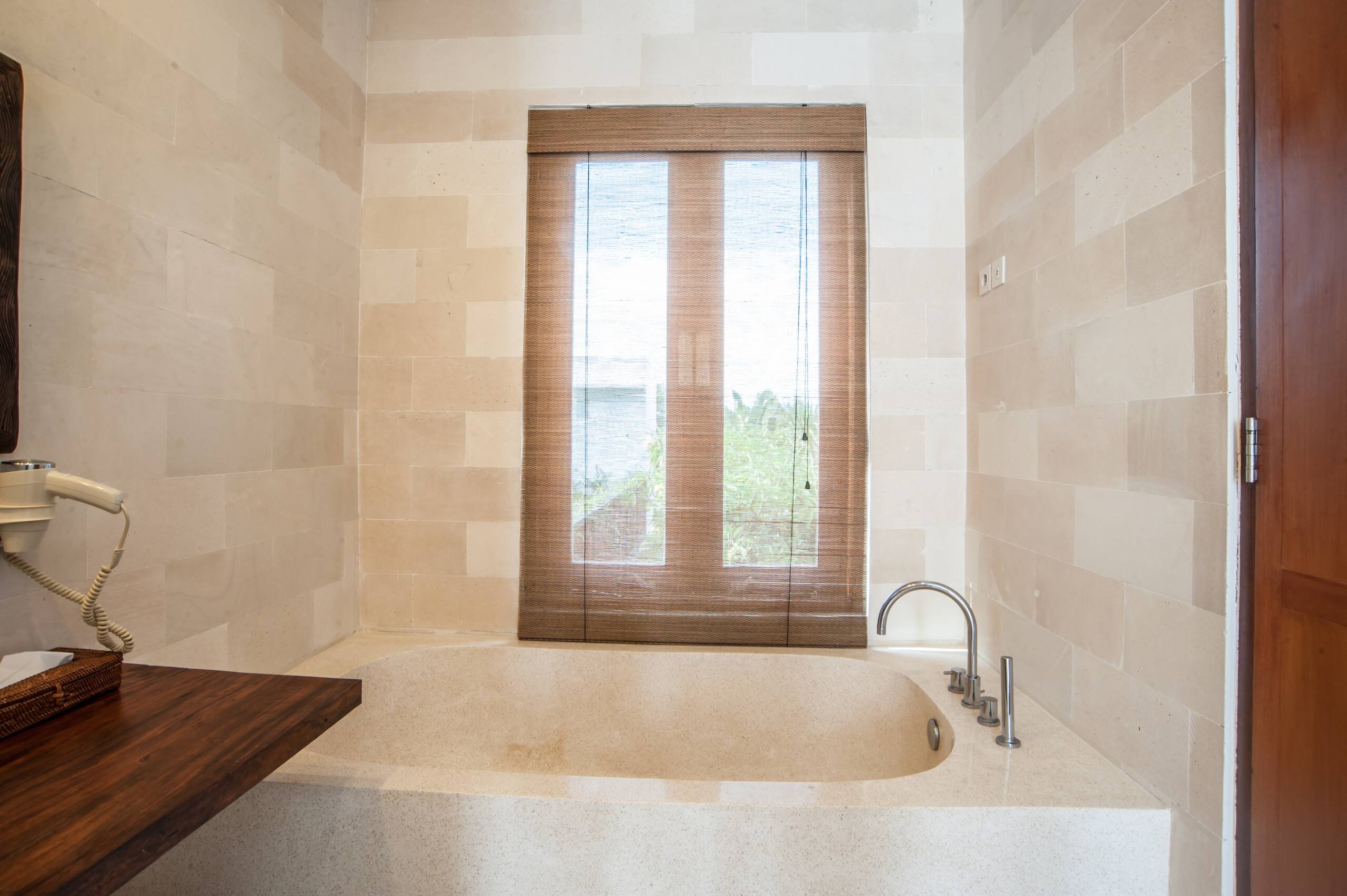 Luxury Villa, Staffed with Chef, Central Seminak 29