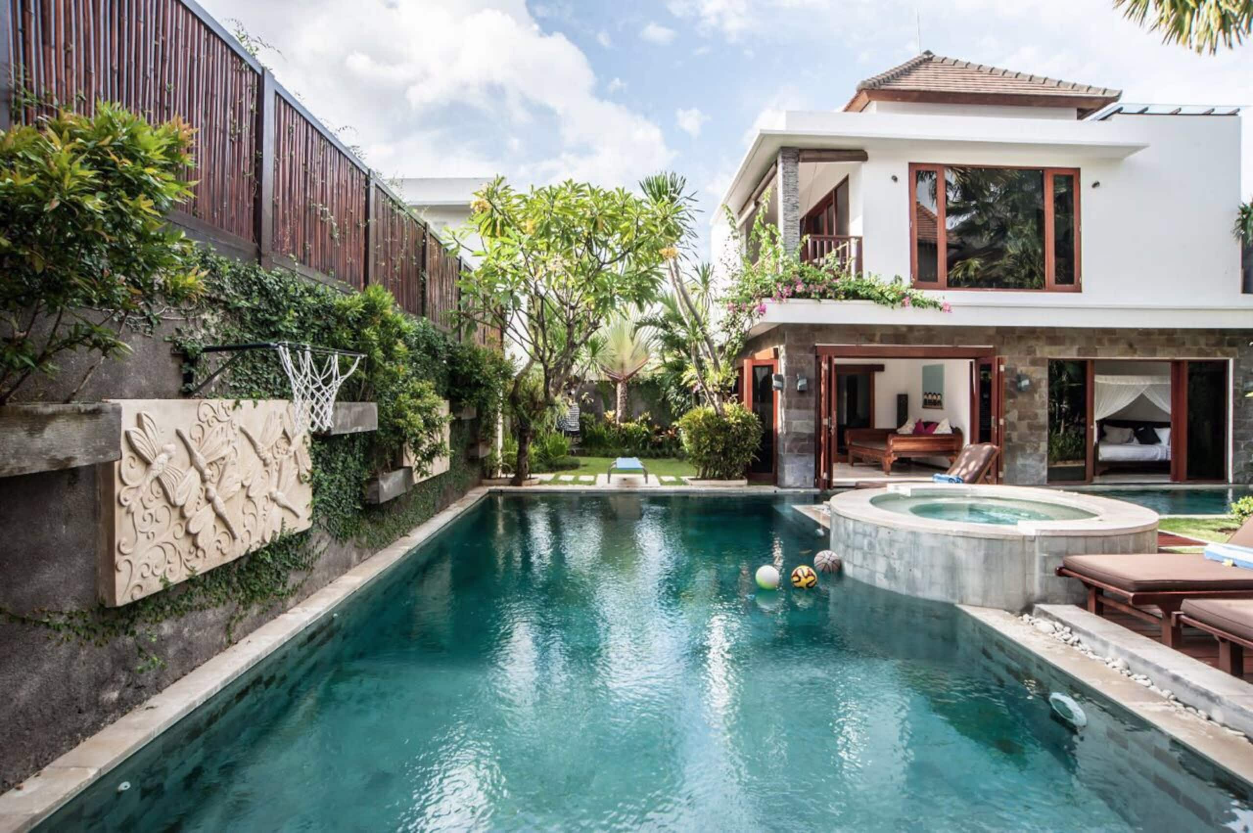 Luxury Villa, Staffed with Chef, Central Seminak 6