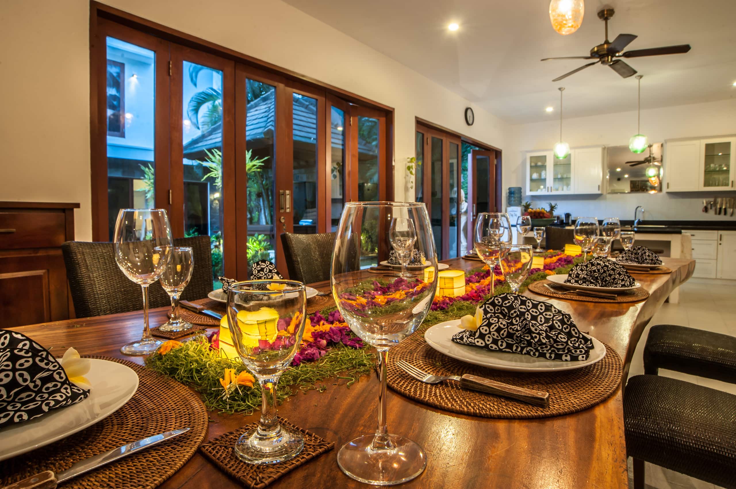 Luxury Villa, Staffed with Chef, Central Seminak — photo 2