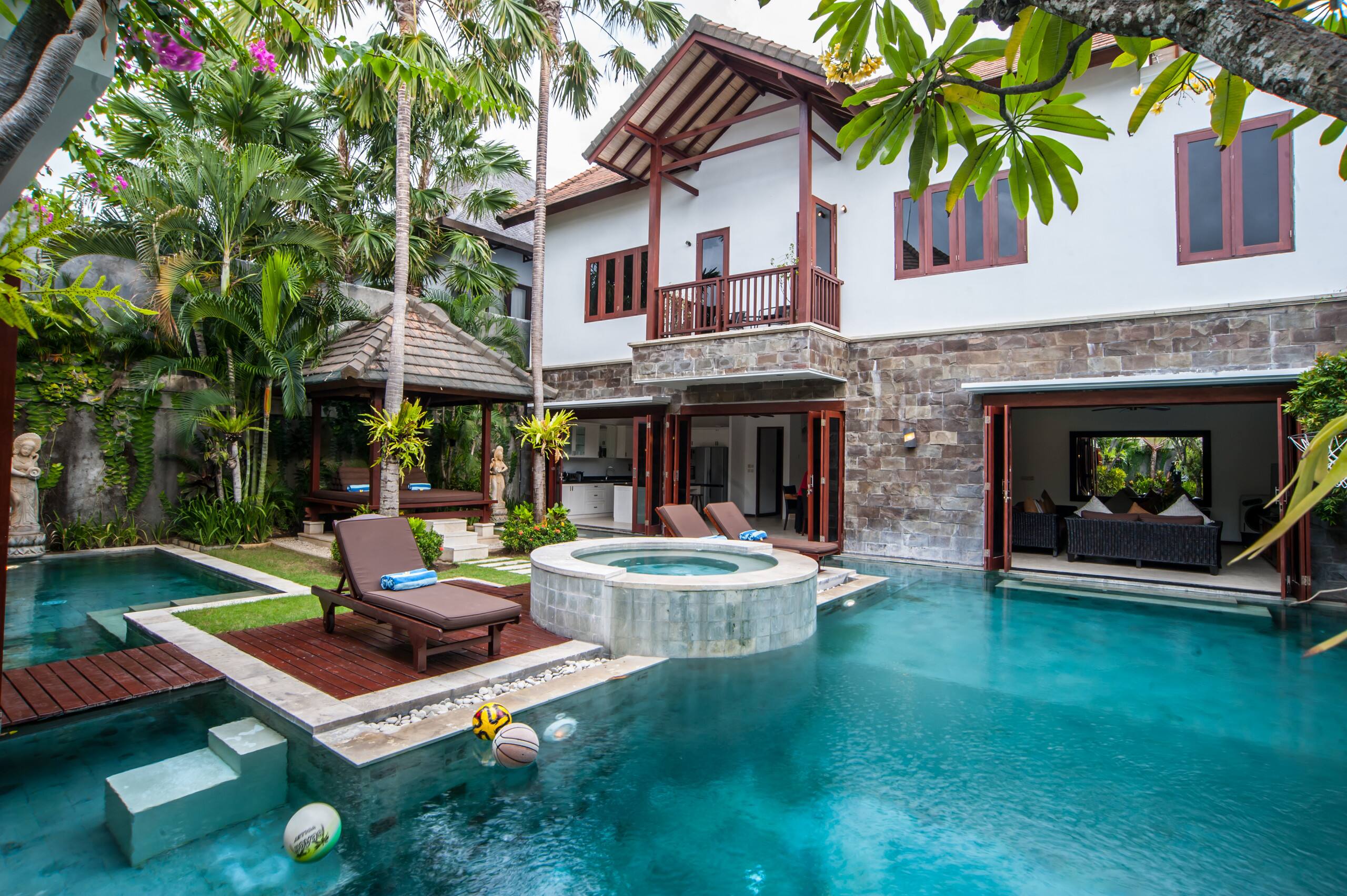 Luxury Villa, Staffed with Chef, Central Seminak 31