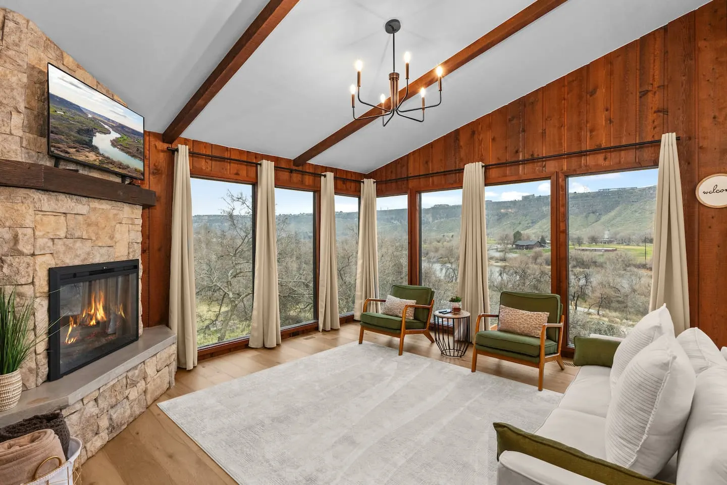 Warm creek bungalow 8