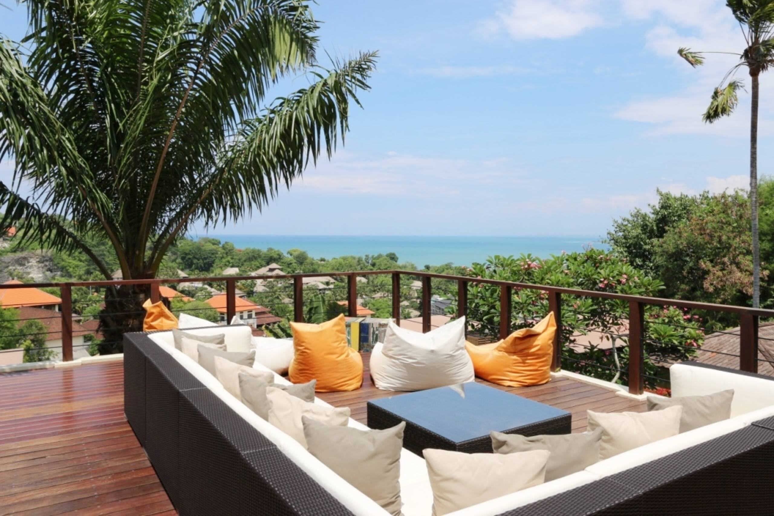 Villa Arona, 4 bedrooms - Ocean view & B'fast